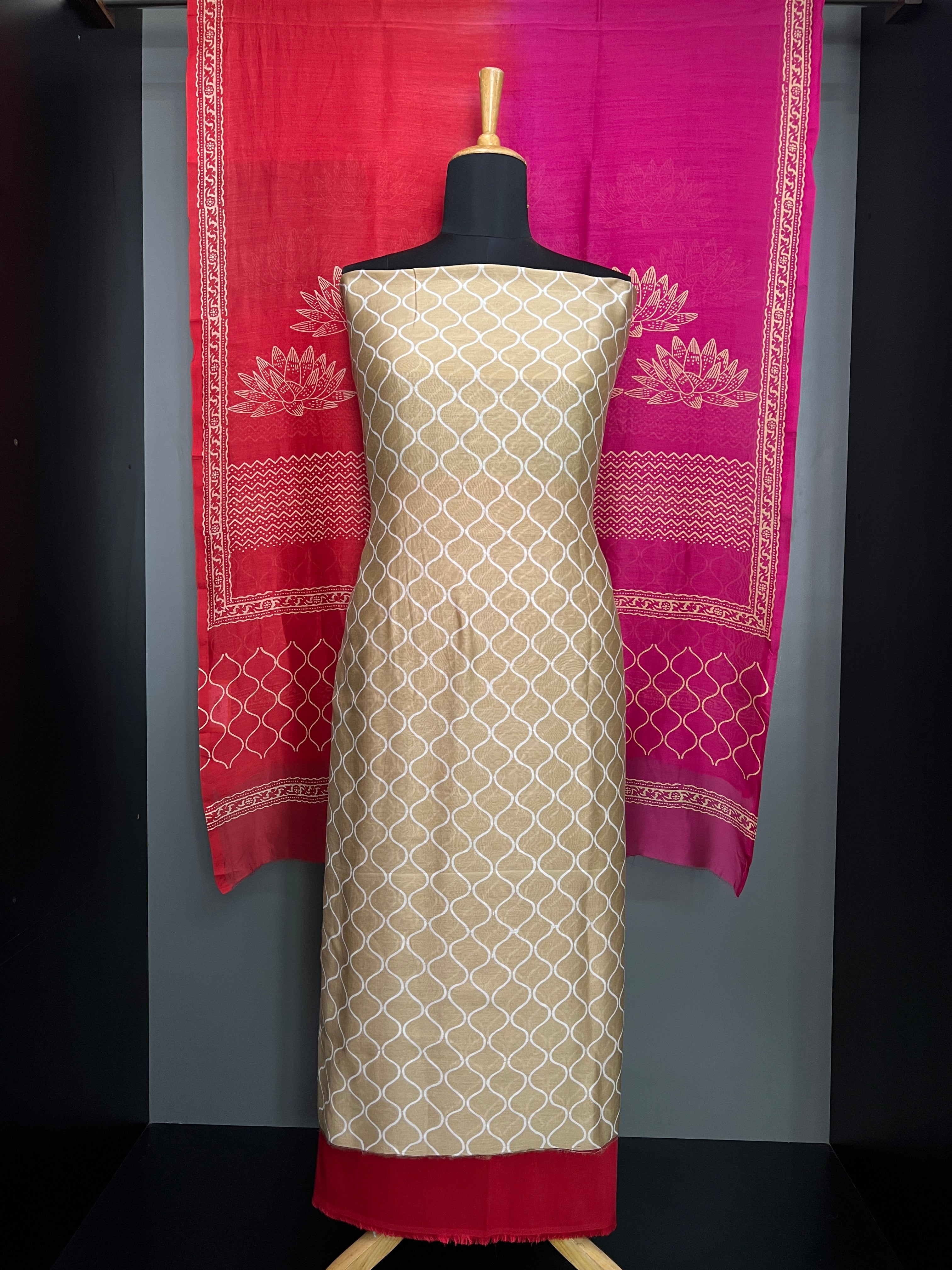 Zigzag Patterned Pure Chanderi Salwar Set | HE174