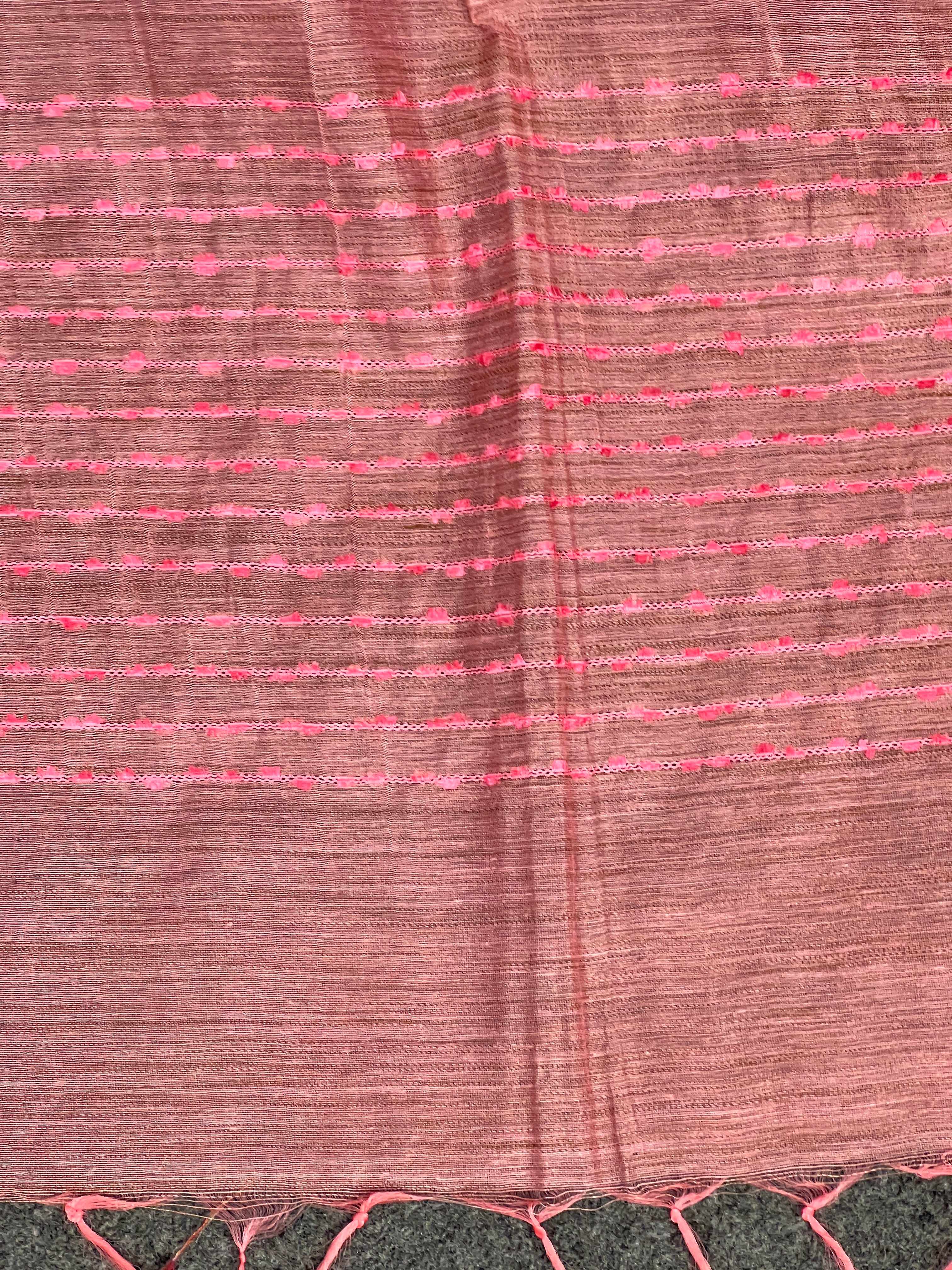 Placement Detailed Bhagalpuri Linen Saree DLS293
