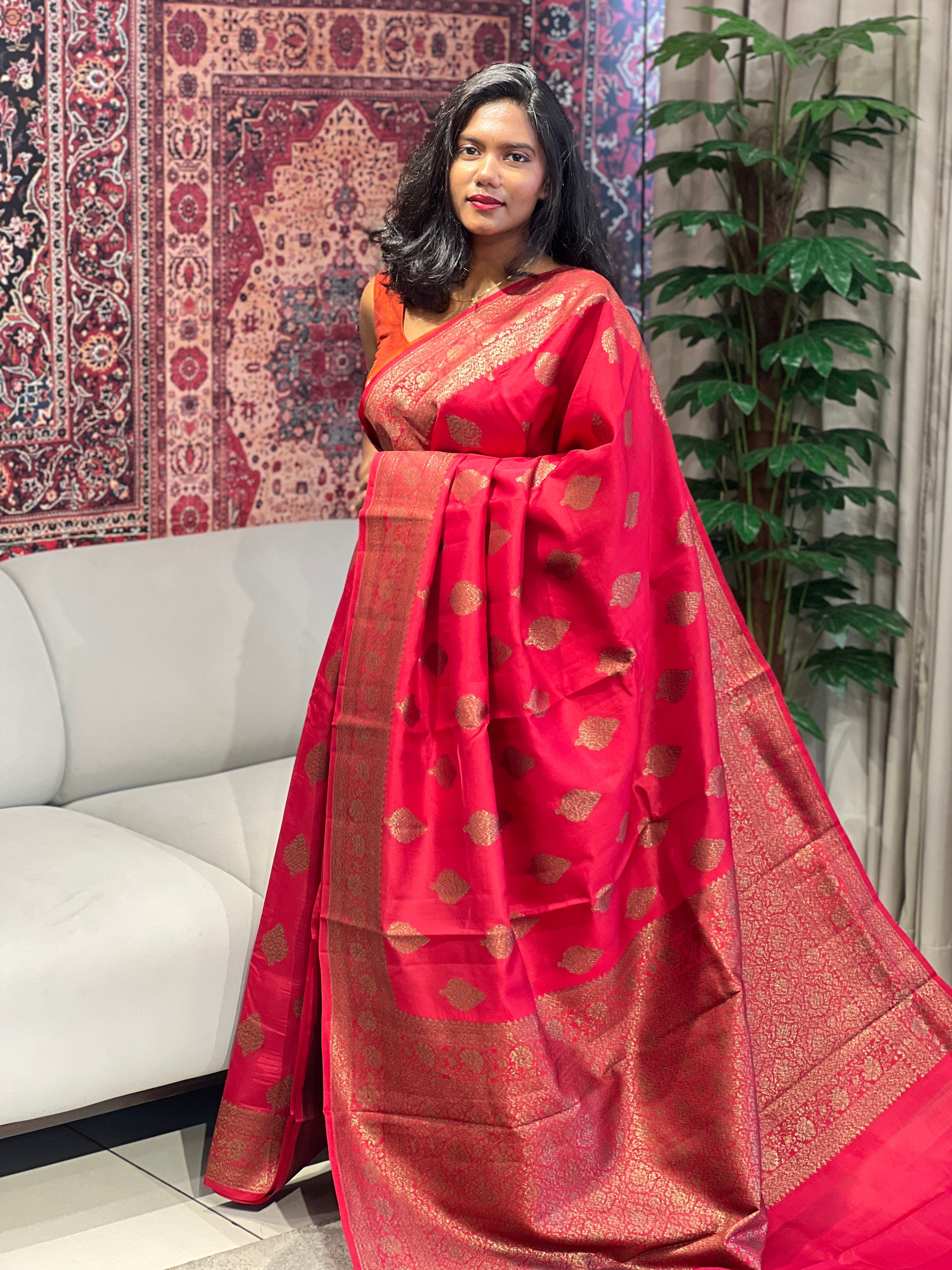 Thread & Zari Woven Butta Detailed Tussar Banarasi Silk Saree | YNG636