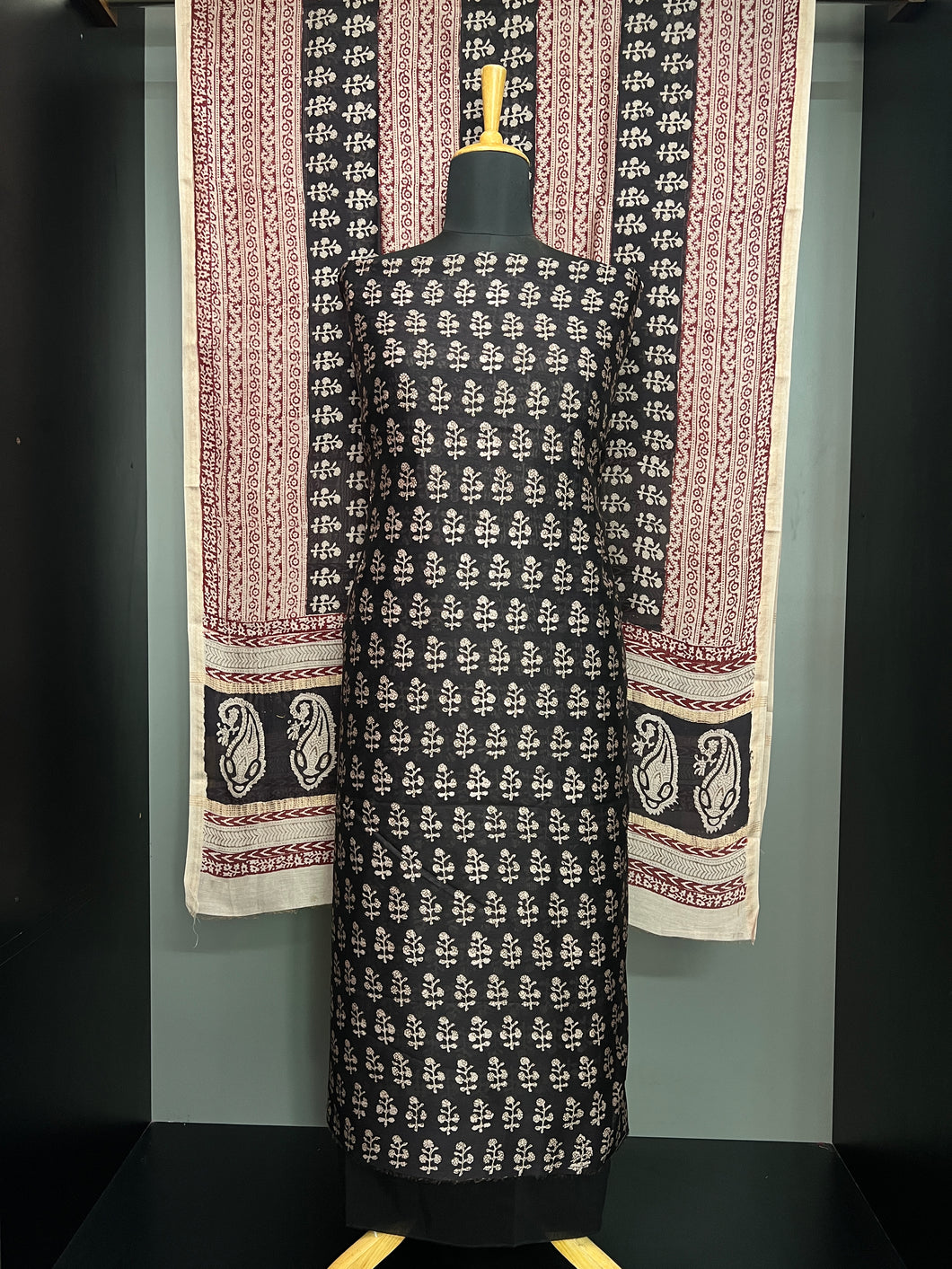 Floral Printed Chanderi Salwar Set | HE189
