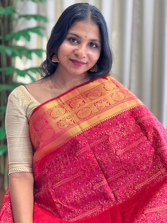 Floral Design Kanchipuram Saree | SME209