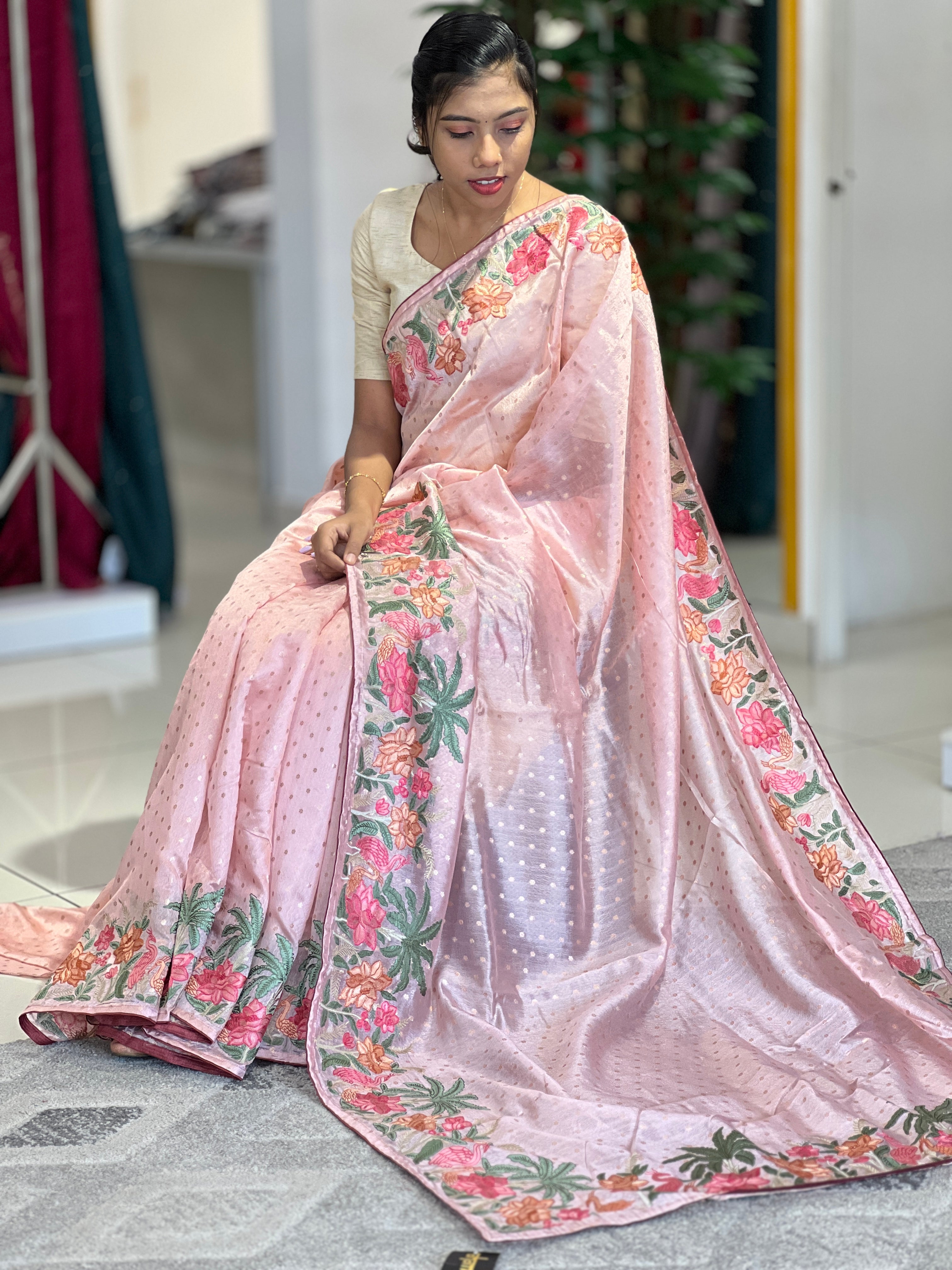 Banarasi Weaving Pattern Shimmer Organza Saree | SUN182
