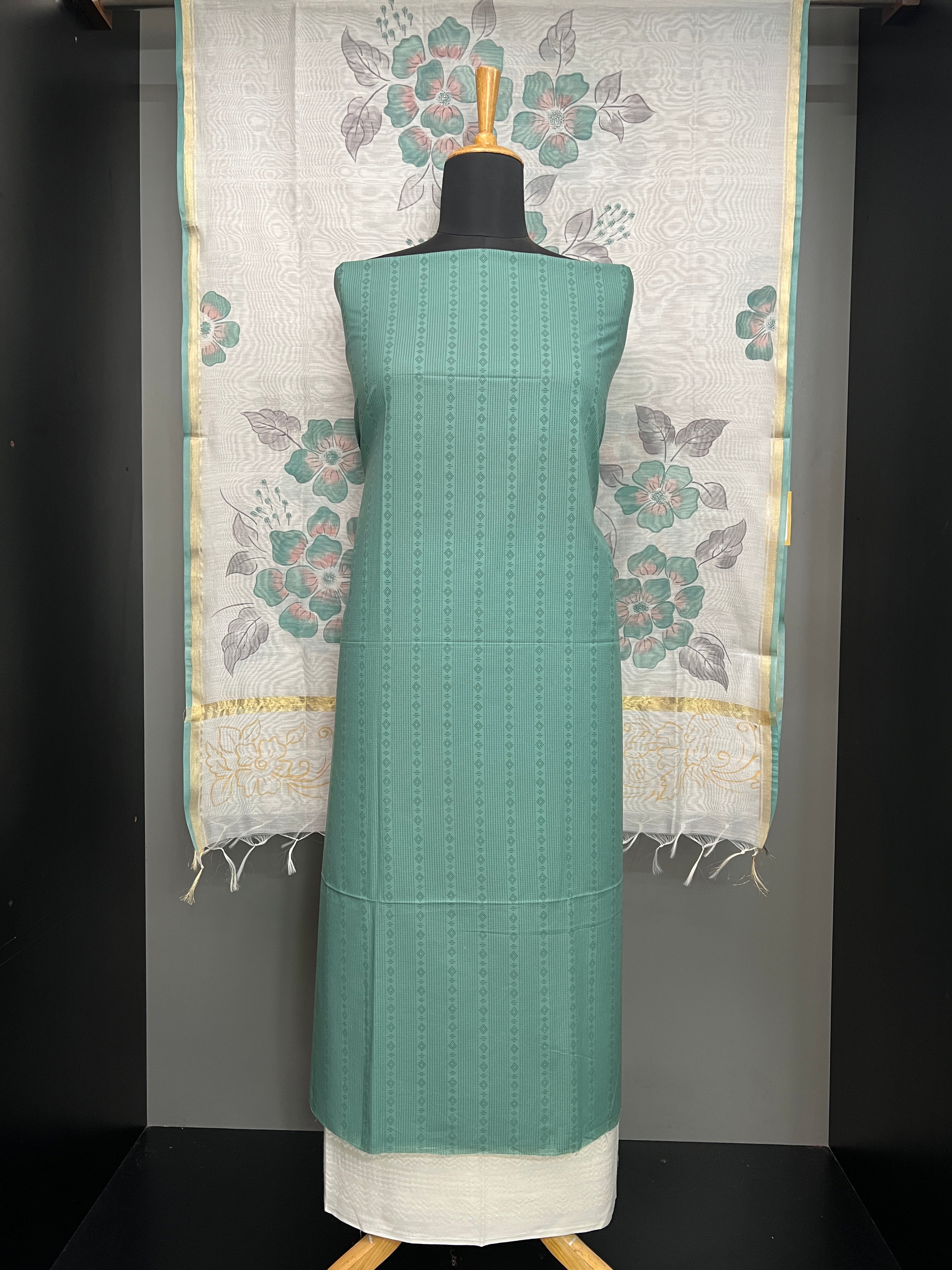 Geometric Print Detailed Cotton Salwar Set | HE159