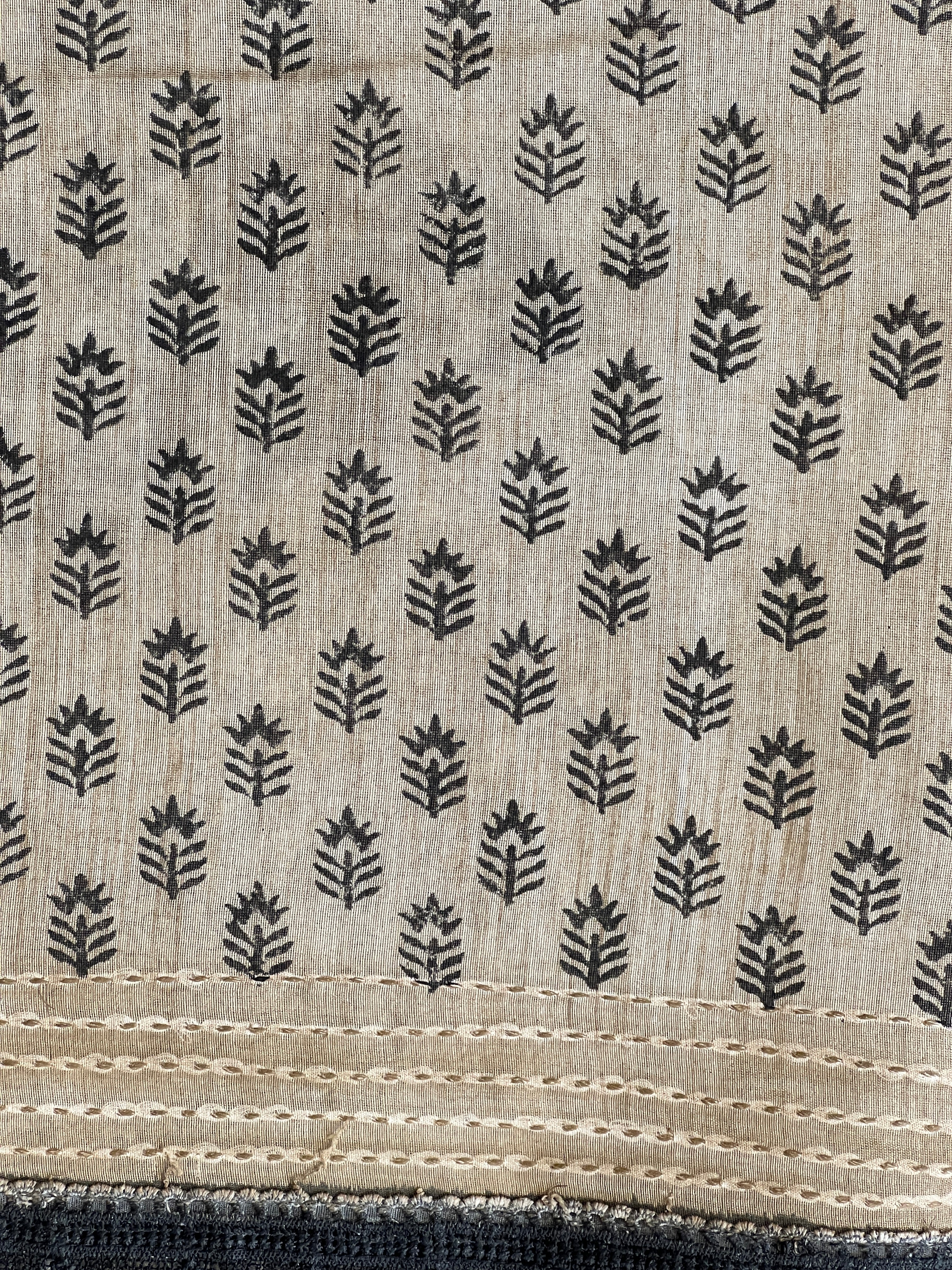 Geometric Pattern Super Net Kota Saree |YNG1338