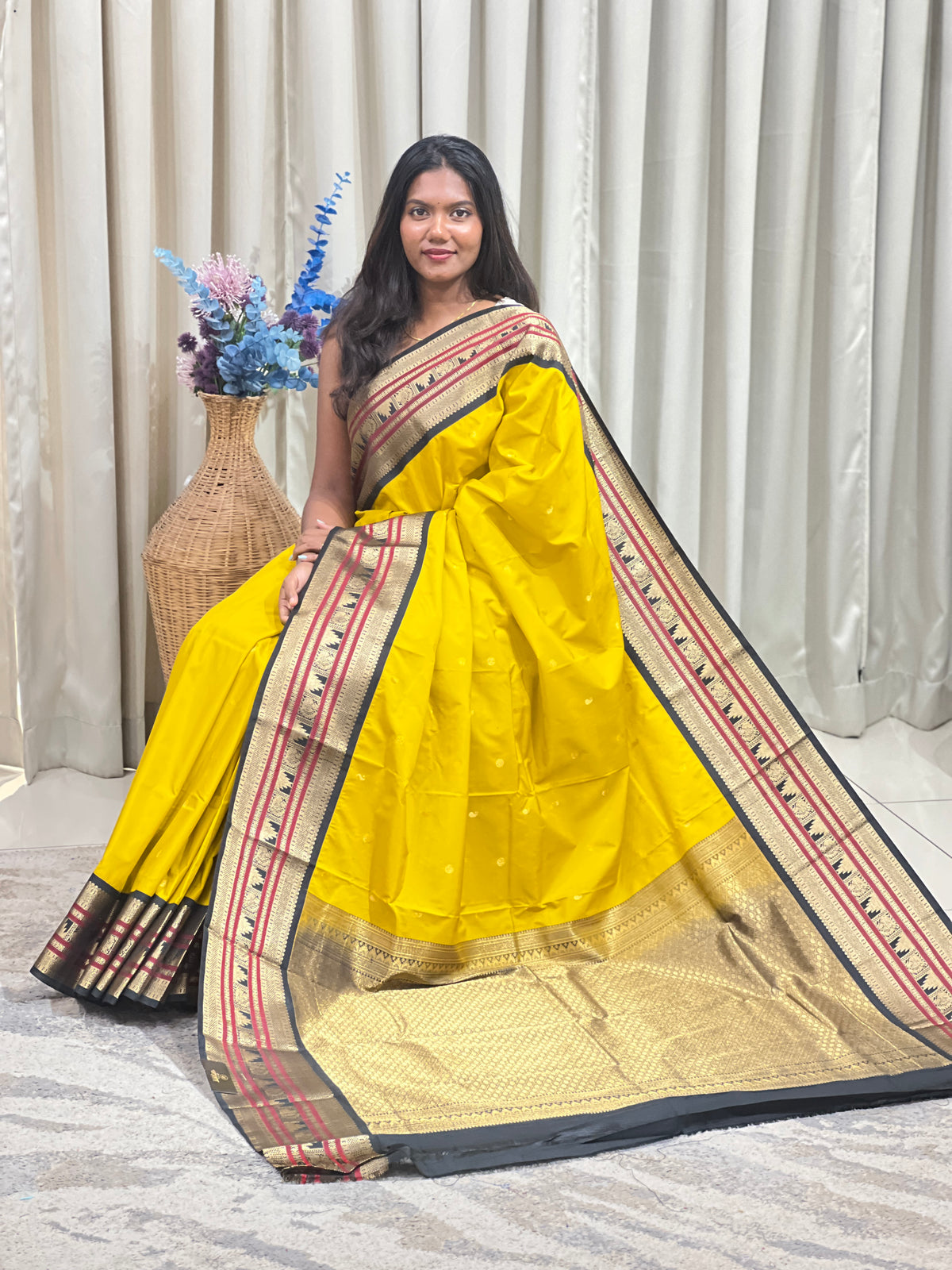 Antique Gold Zari Border Pattern Semi Silk Saree | NAC108