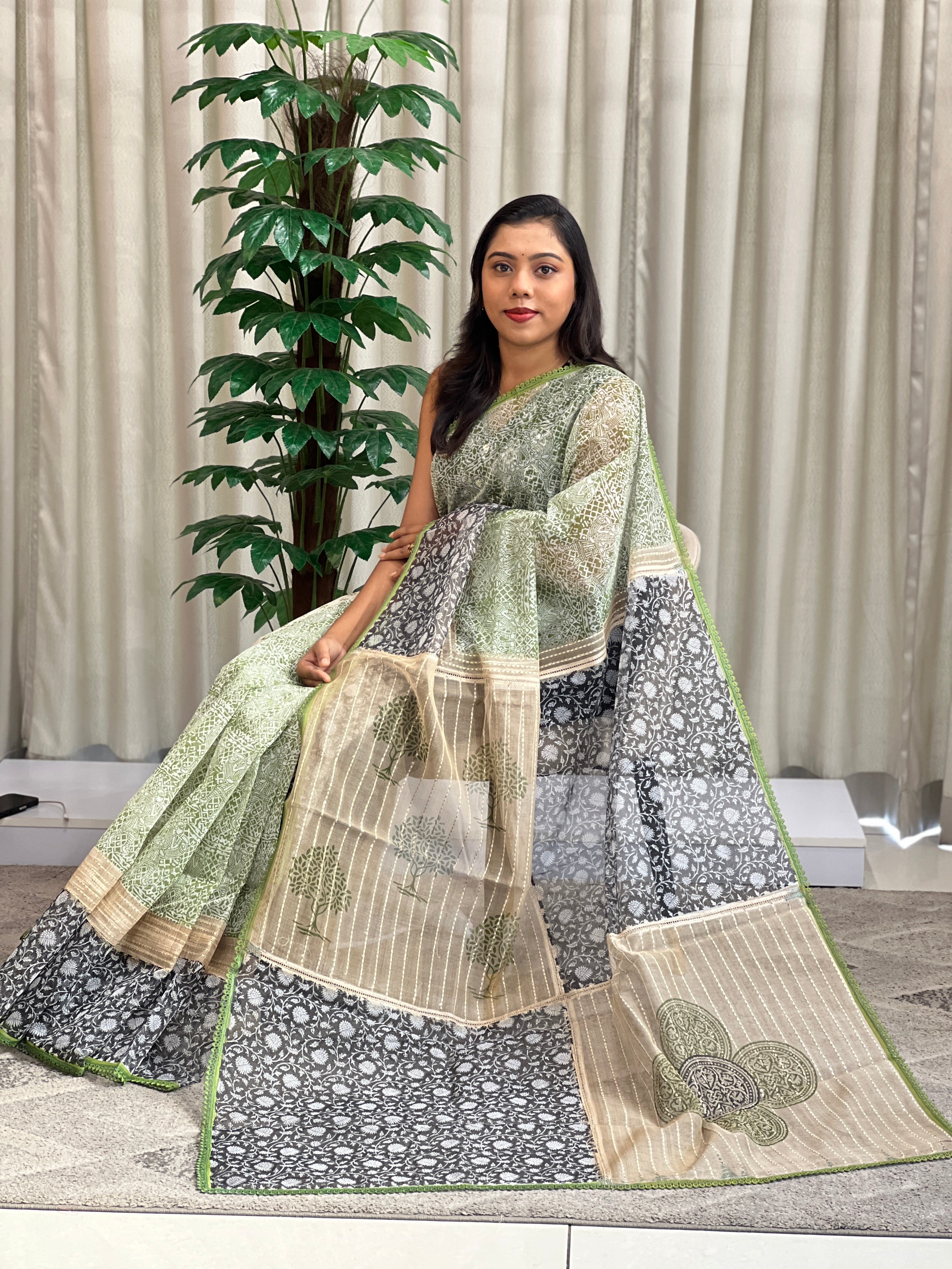 Geometric Pattern Super Net Kota Saree | YNG1343