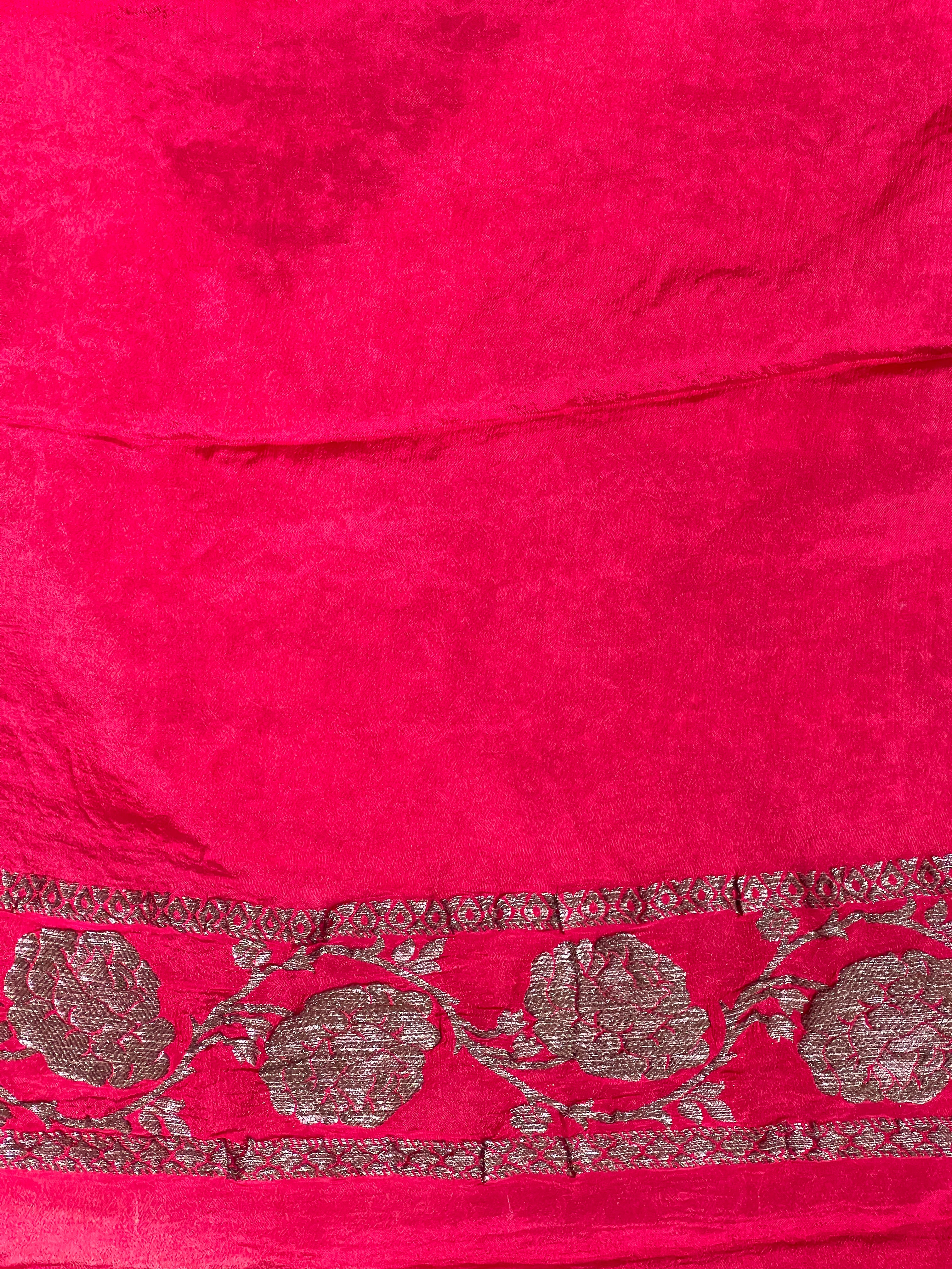 Zari and Thread Woven Georgette Banarasi Saree | YNG648