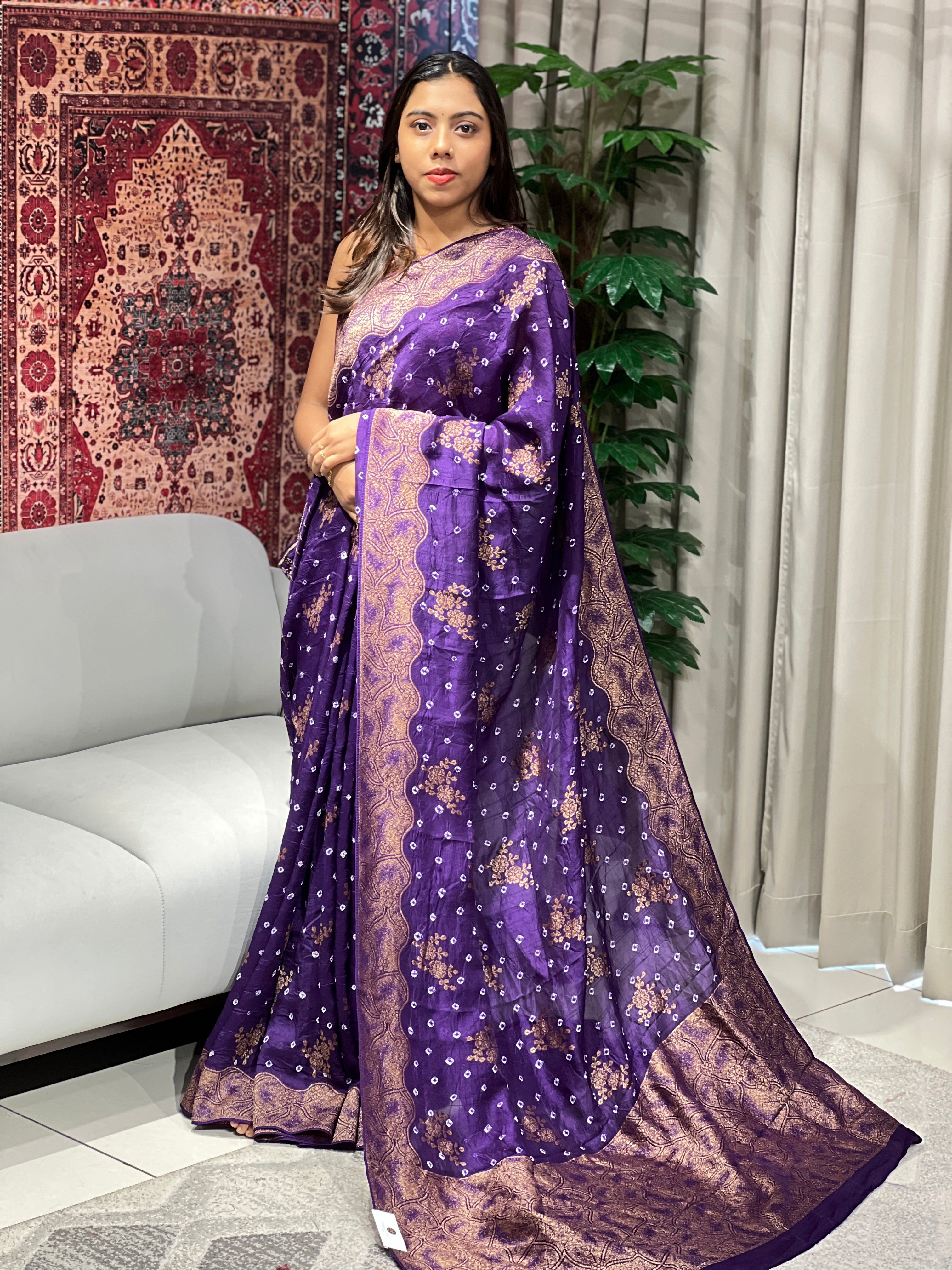 Thread and Zari Woven Banarasi Silk Saree | YNG652