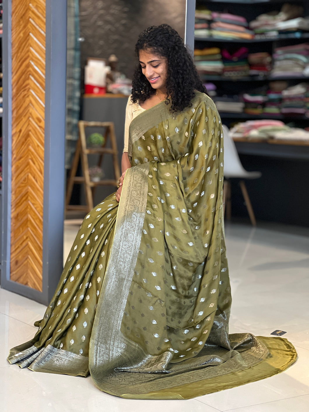 Banarasi Weaved Satin Crepe Saree | YNG253