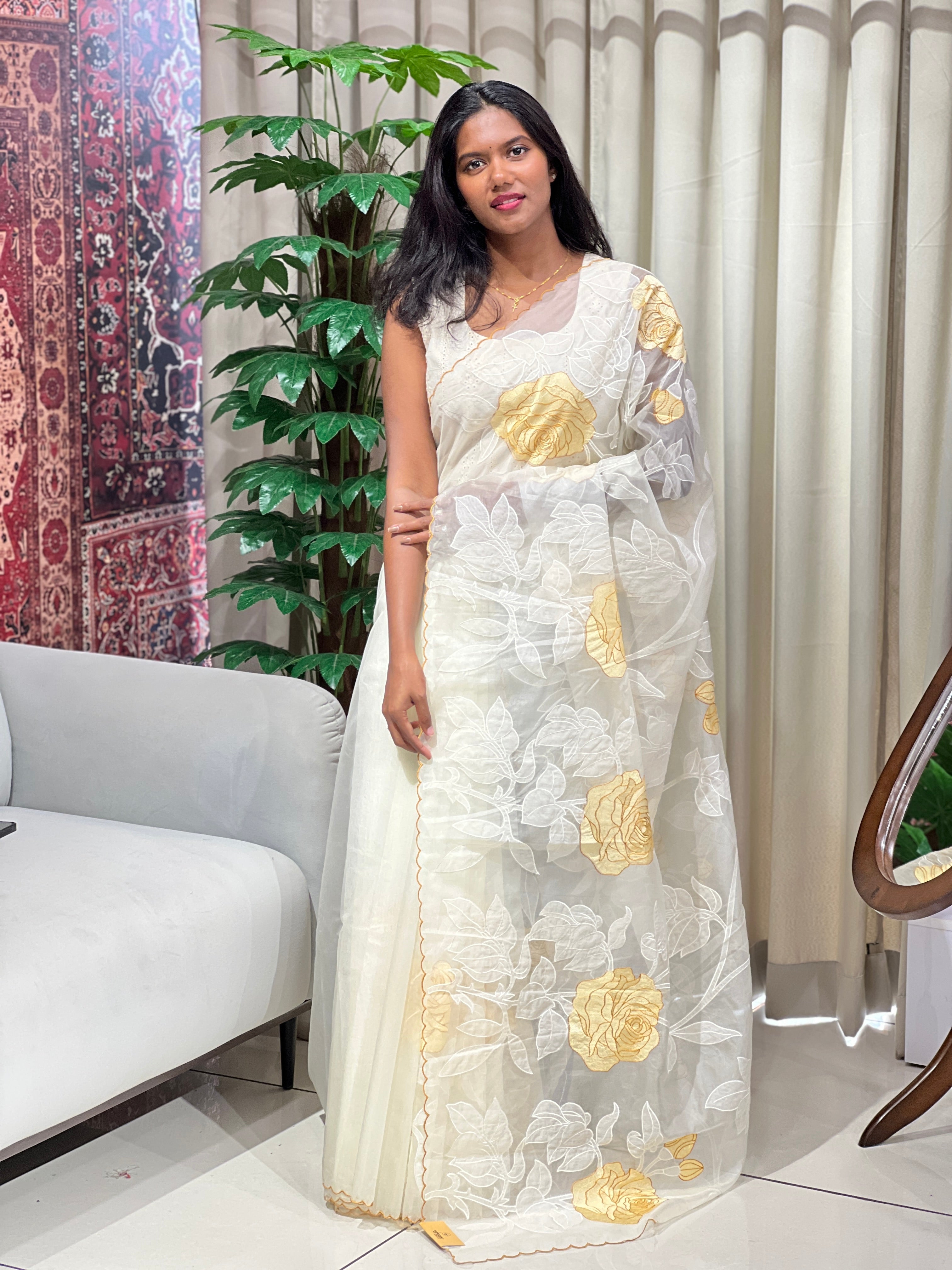 Floral Applique Detailed Organza Saree | MM352