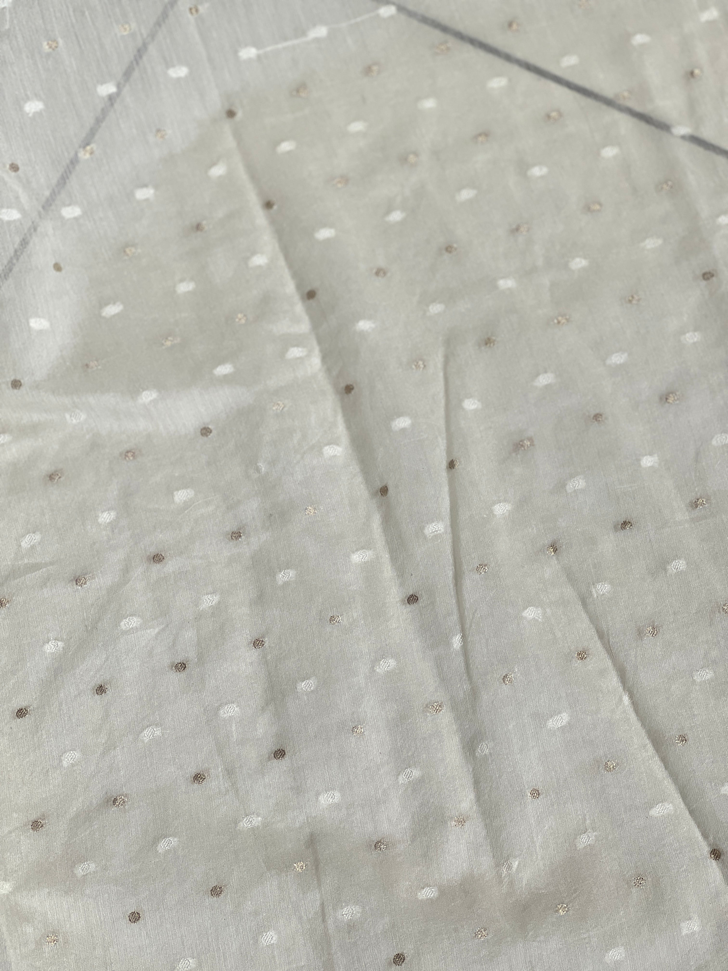 Floral Applique Detailed Organza Saree | MM352