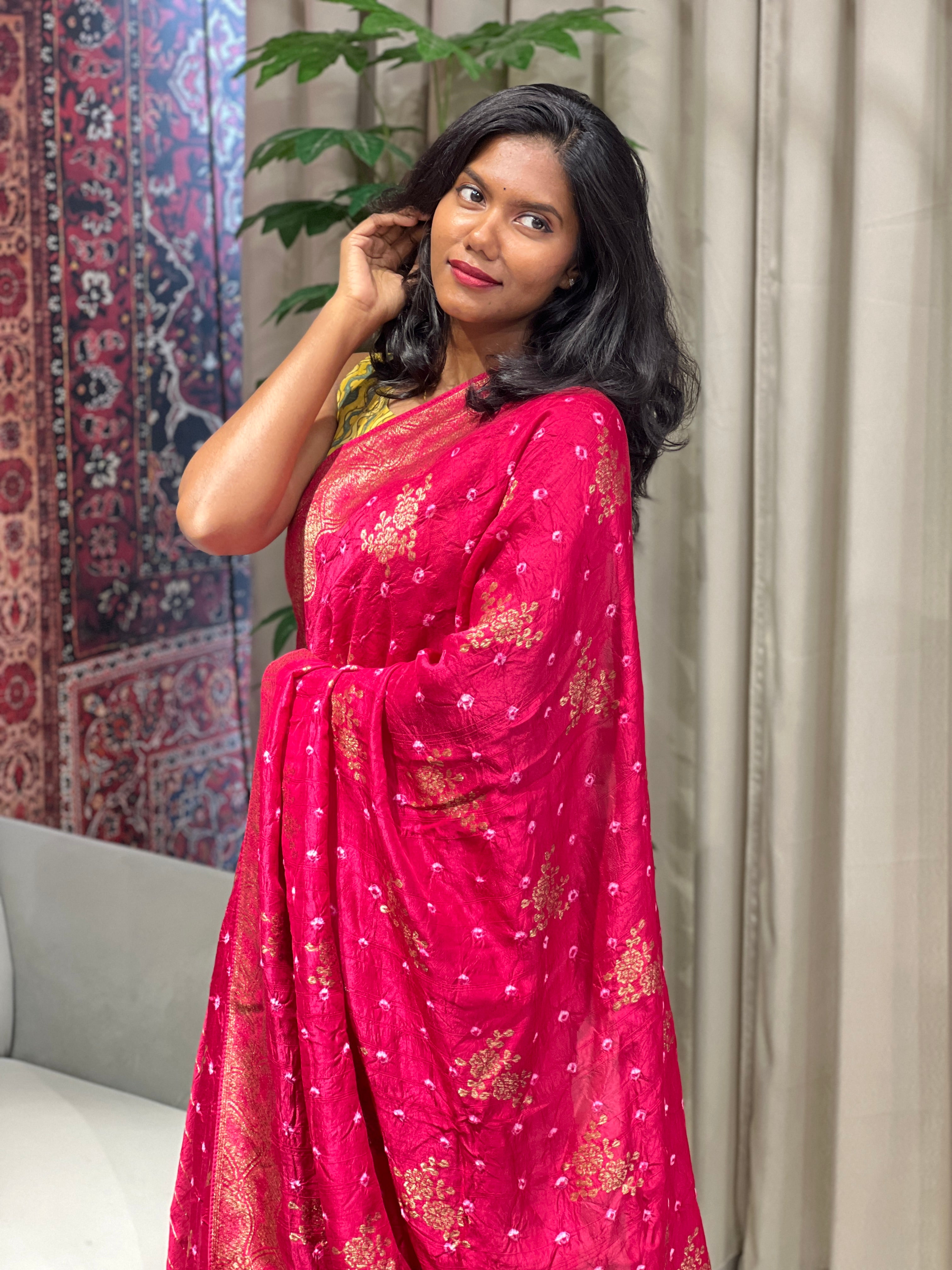 Thread and Zari Woven Banarasi Silk Saree | YNG653