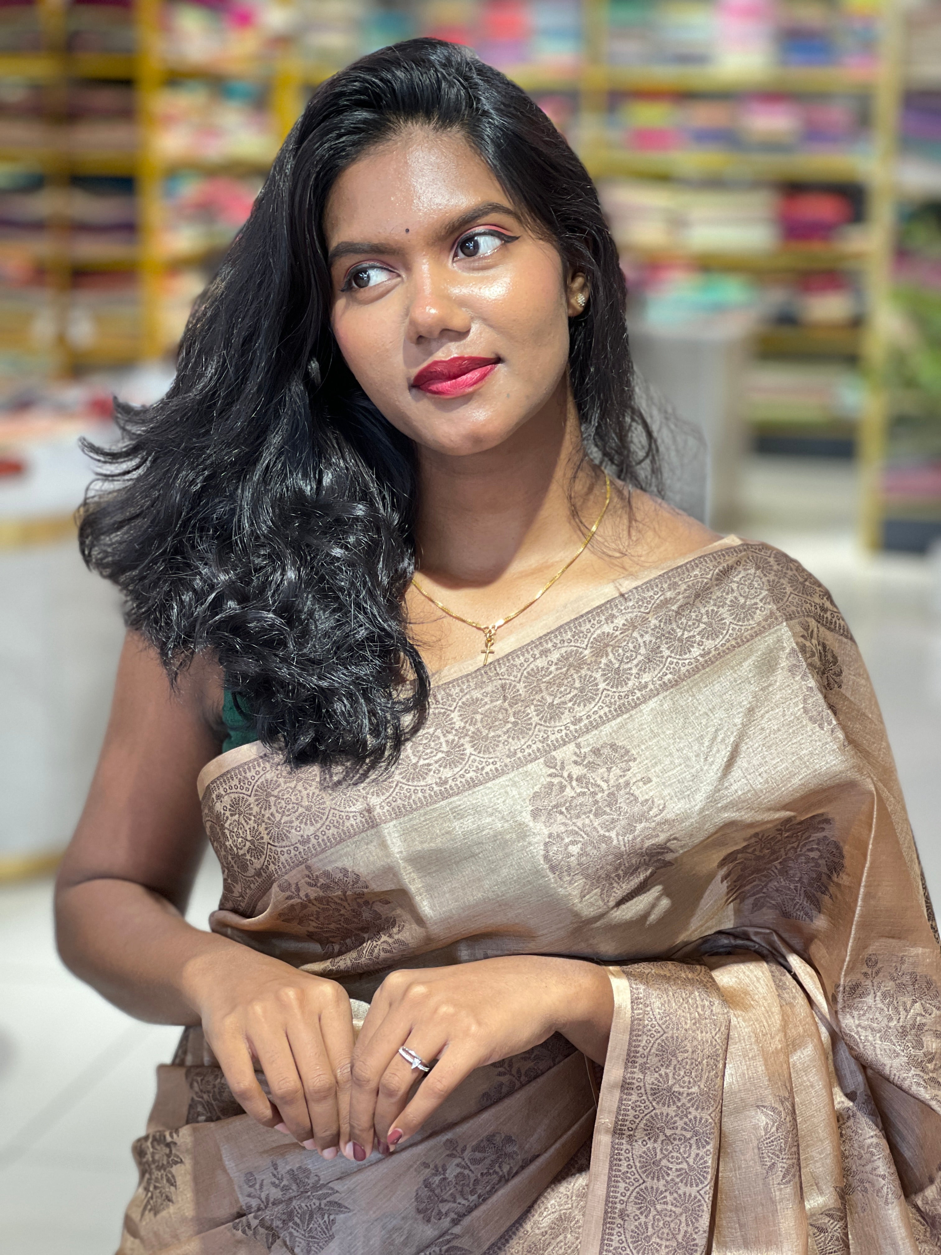 Floral Thread Woven Tussar Saree | YNG679