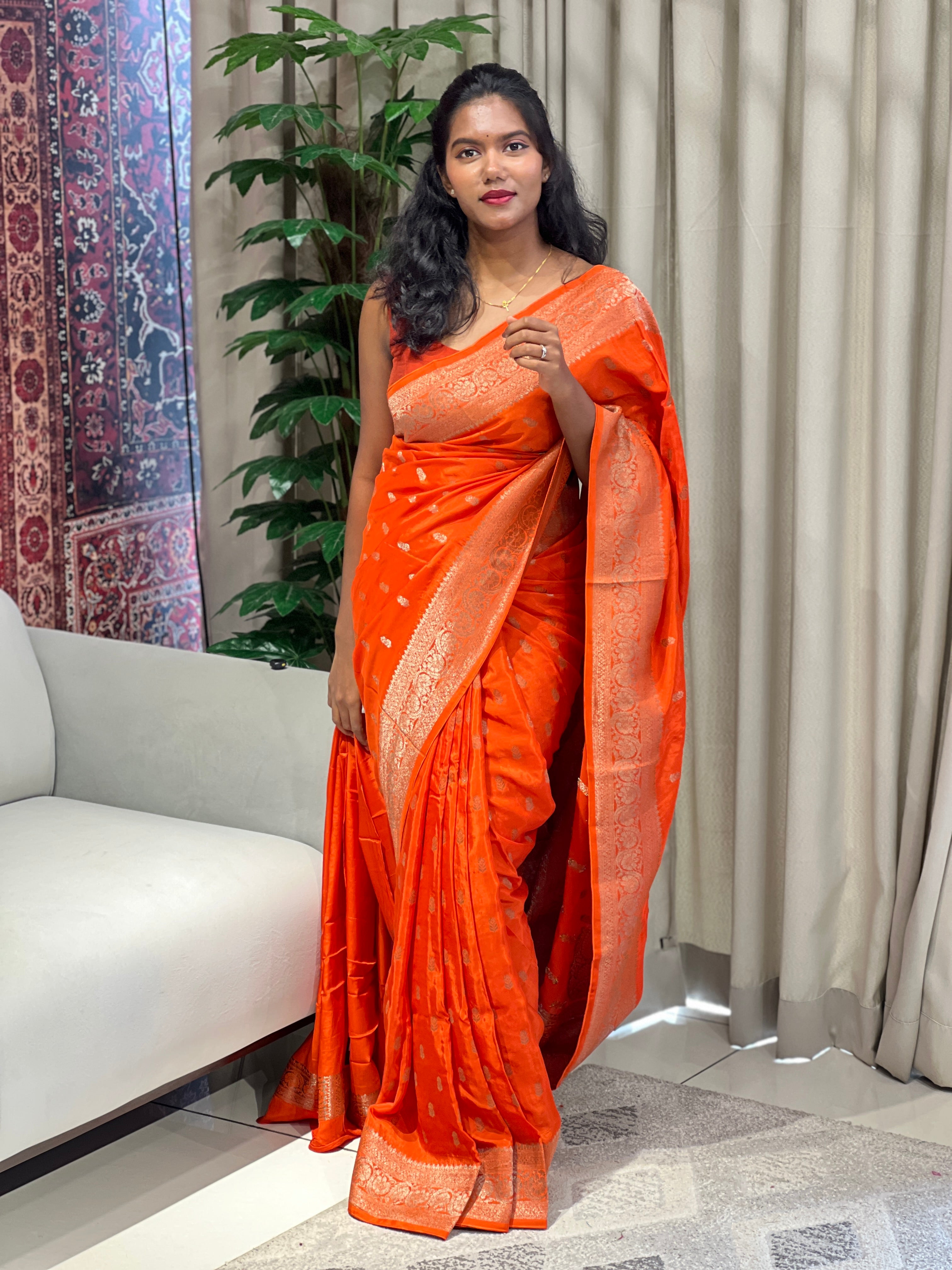 Thread And Zari Woven Georgette Banarasi Saree | YNG702