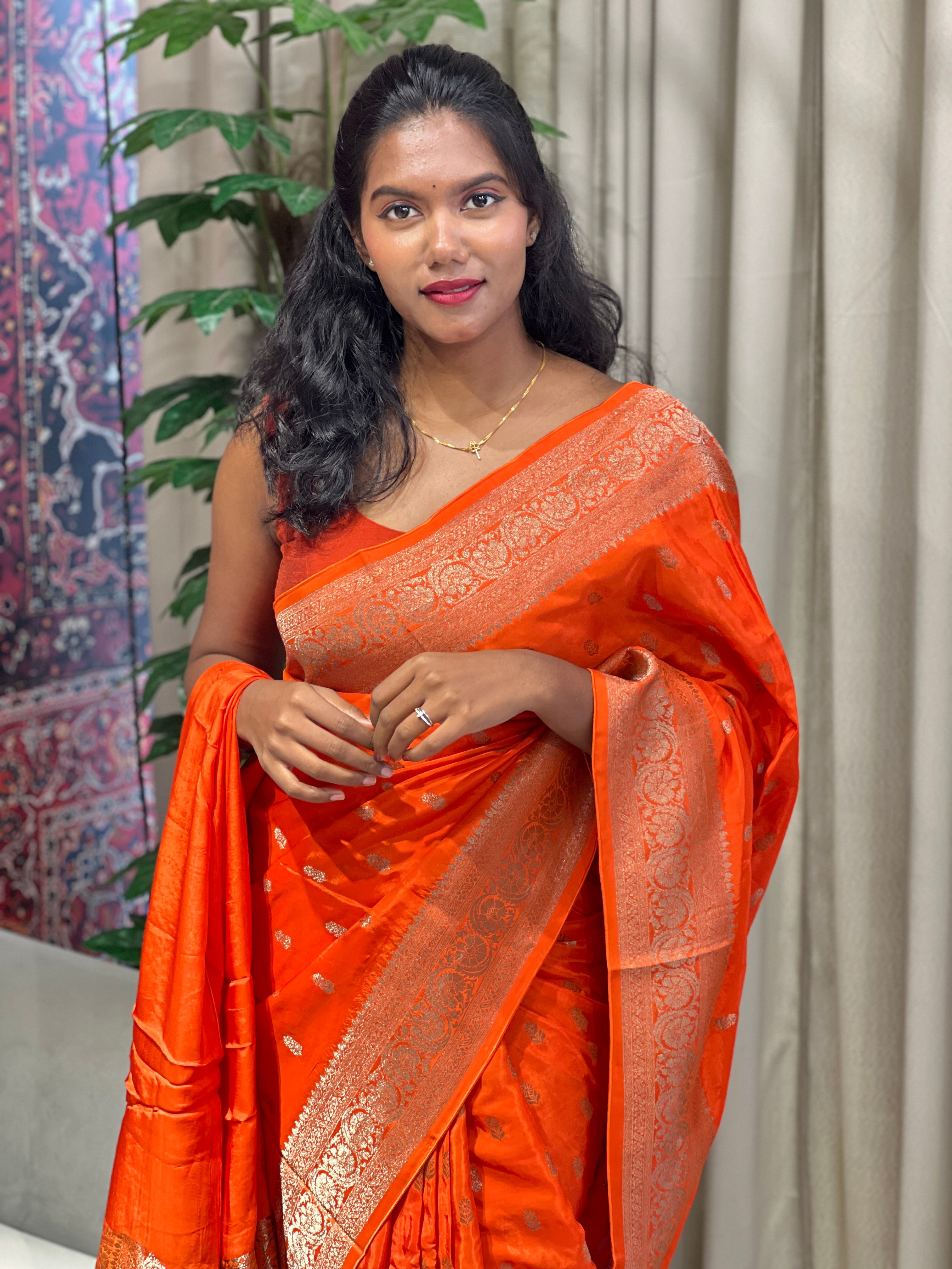 Thread And Zari Woven Georgette Banarasi Saree | YNG702