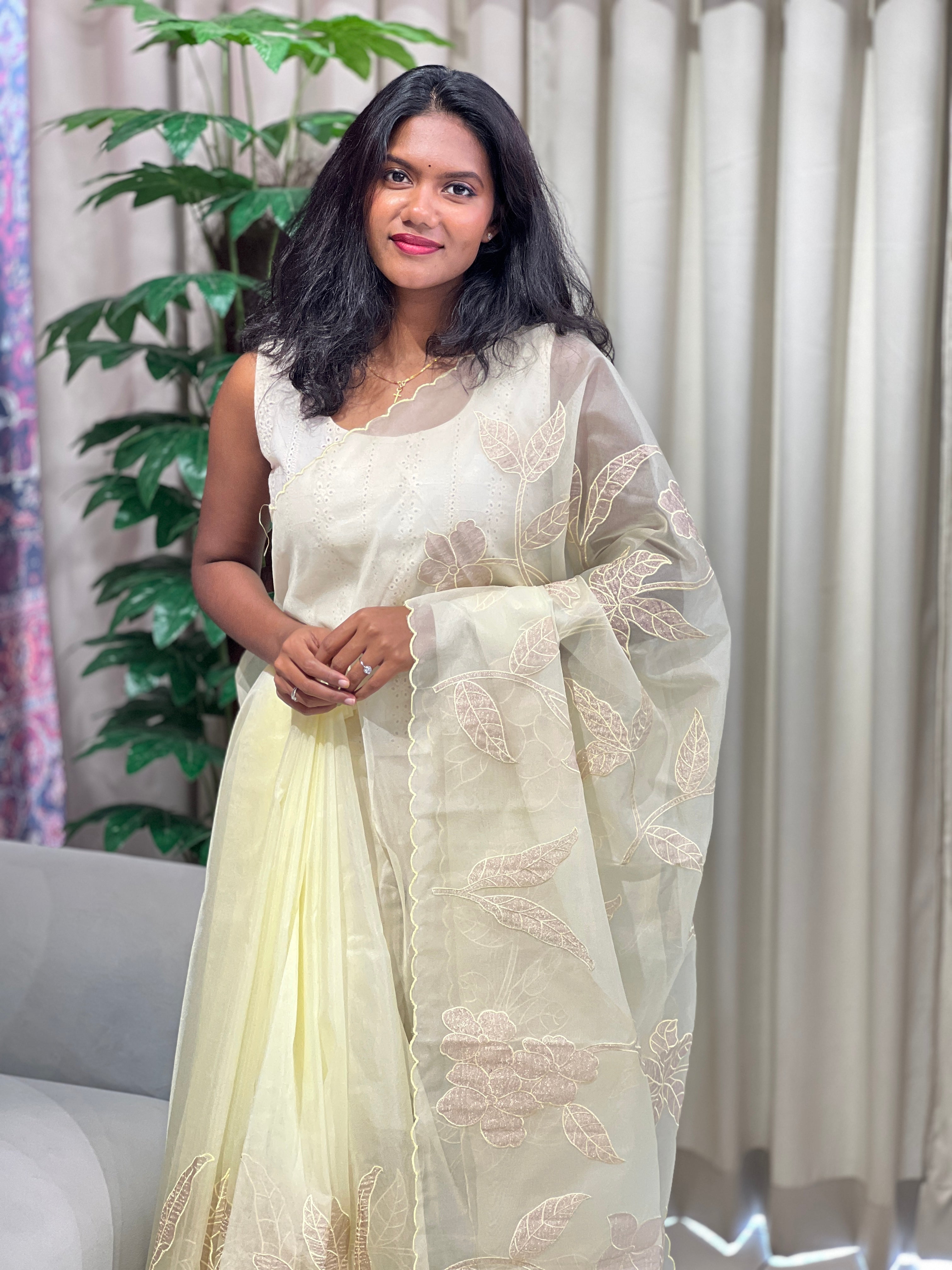 Floral Applique Tissue Organza Saree | MM334