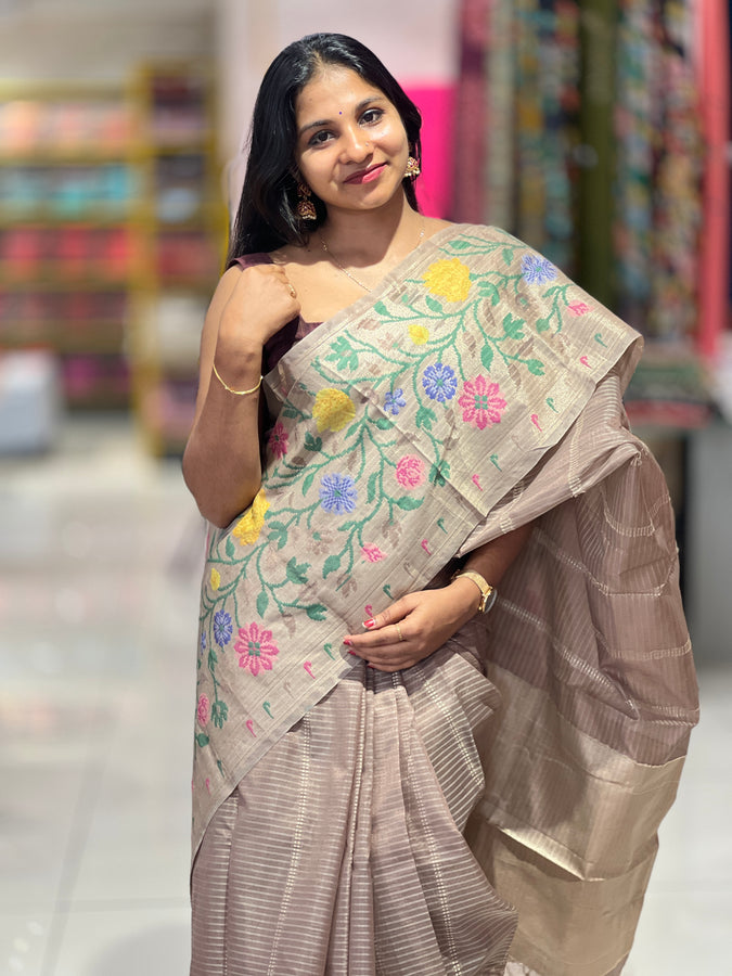 Jamdani Weaved Organza Finish Saree | YNG545