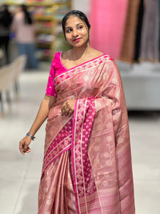 Zari Weaved Floral Patterned Banarasi Silk Saree | NN375