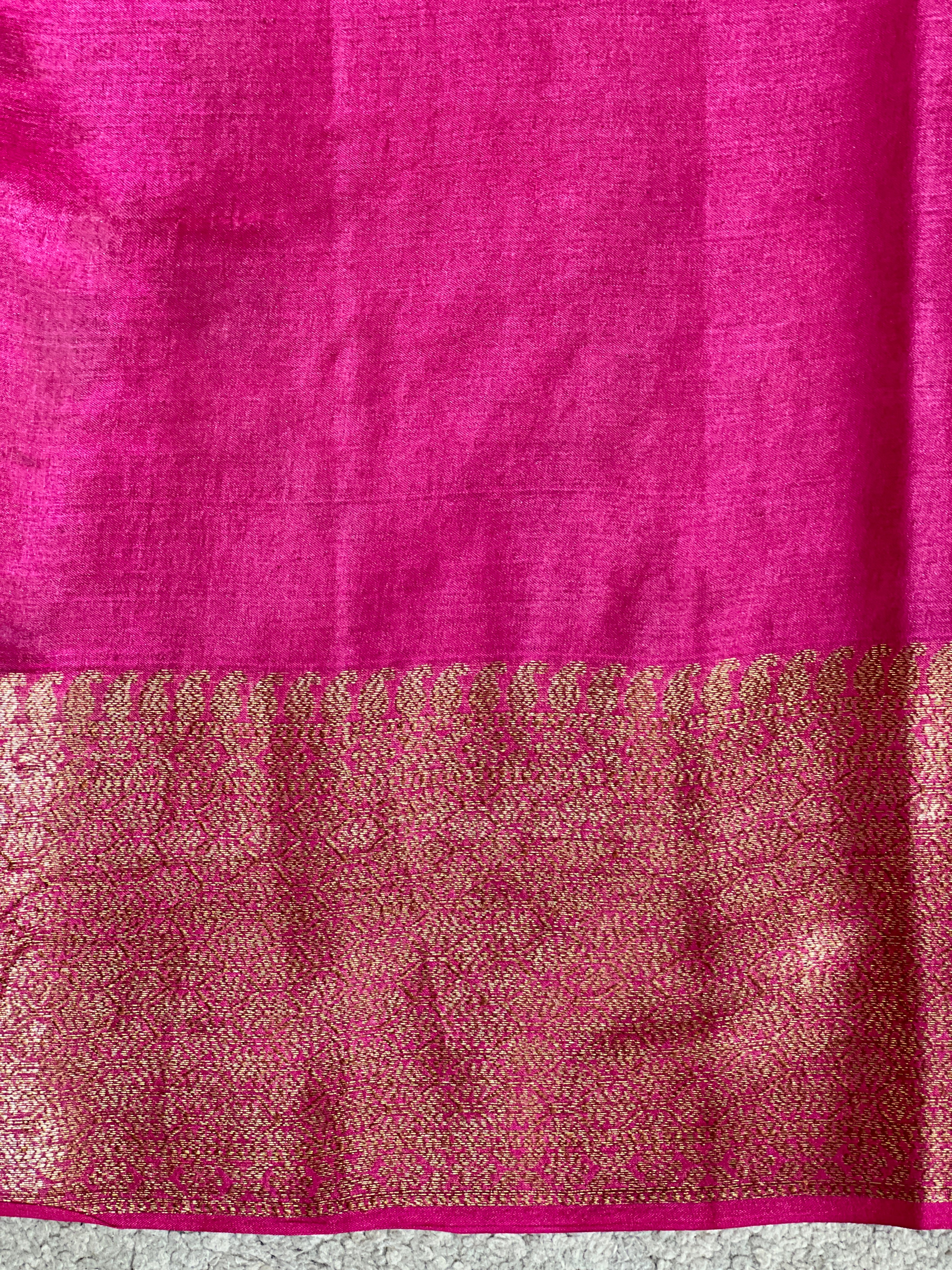 Banarasi Woven Buta Pattern Tussar Saree | GA104