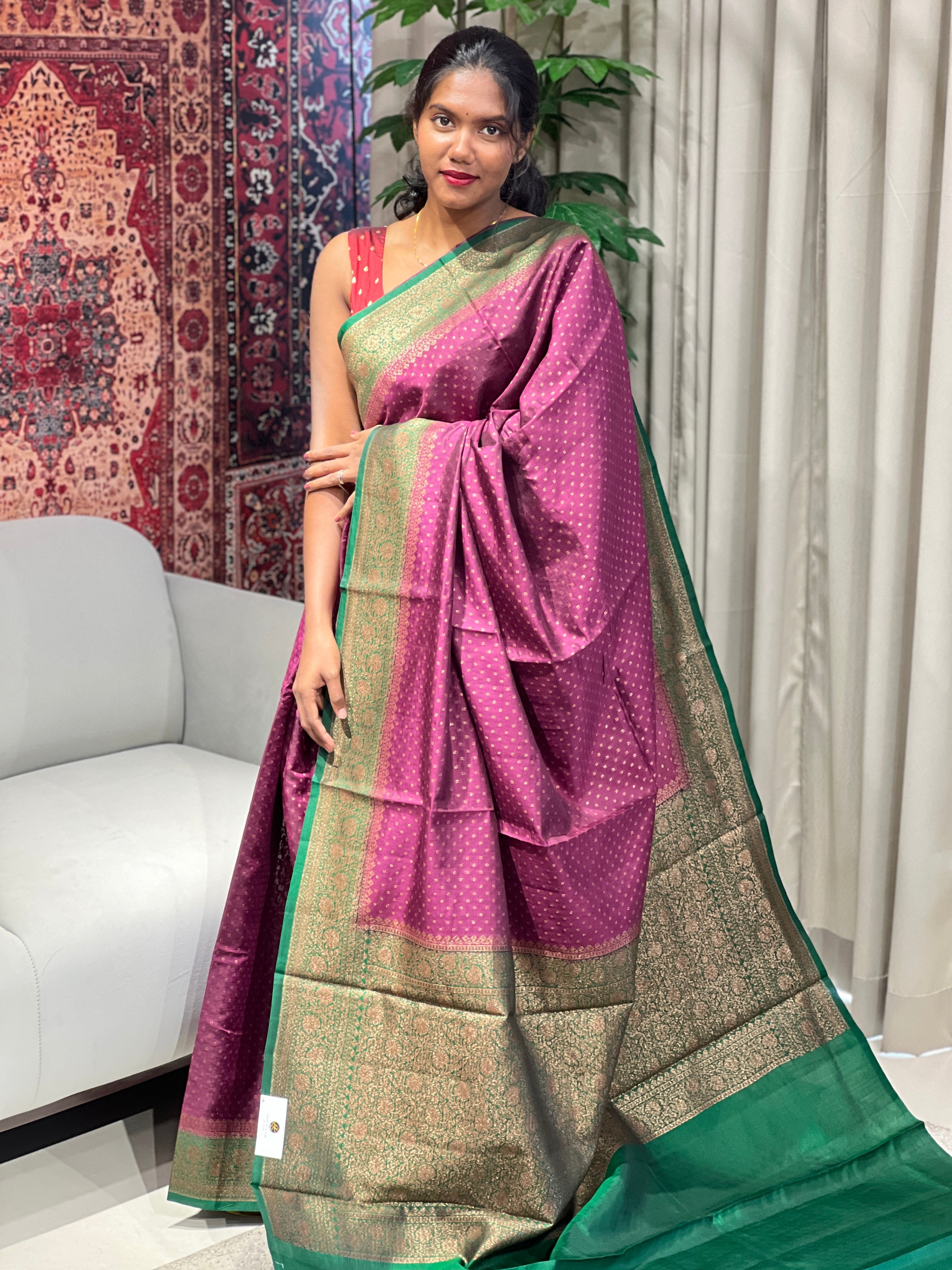 Zari & Thread Woven Pure Banarasi Silk Saree | YNG691