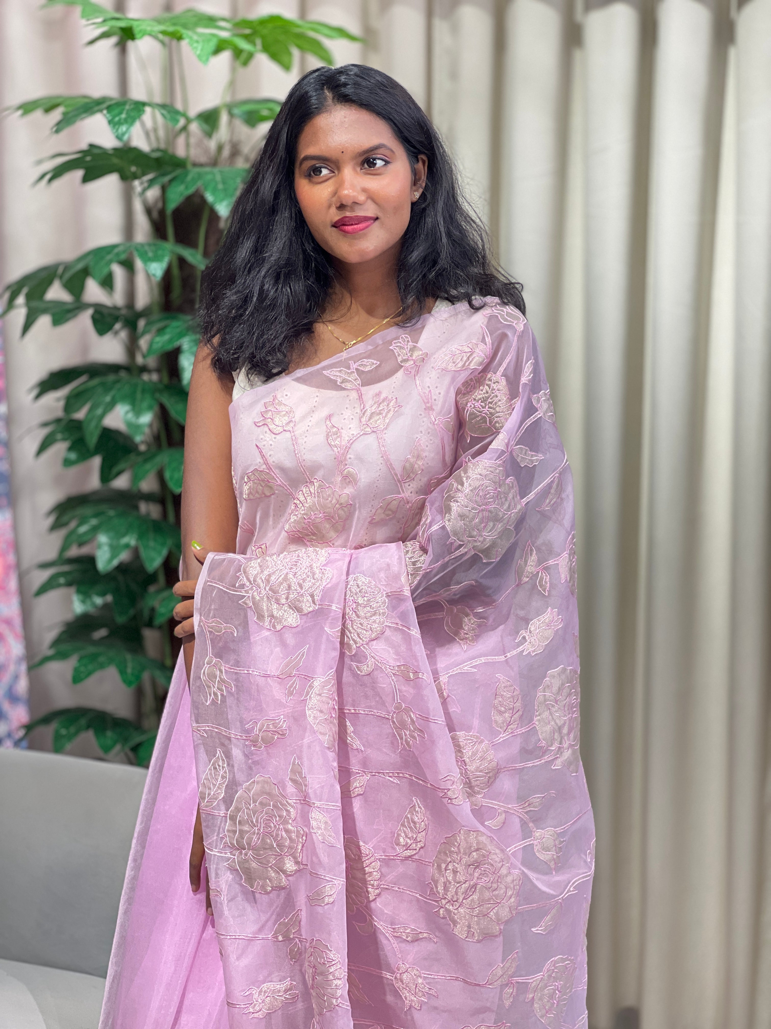 Floral Applique Detailed Organza Saree | MM359