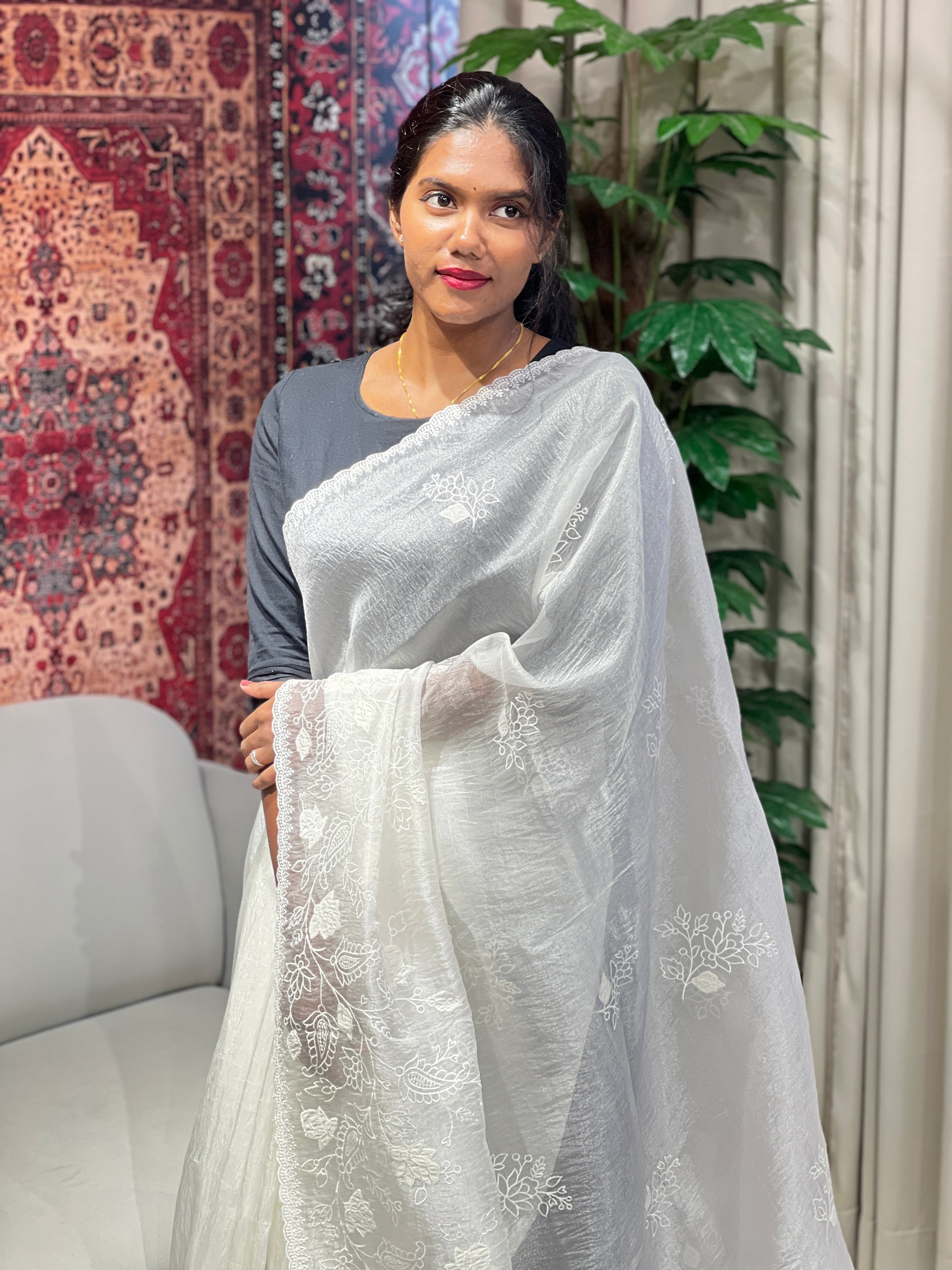 Floral Embroidery Detailed Organza Saree | BLD692