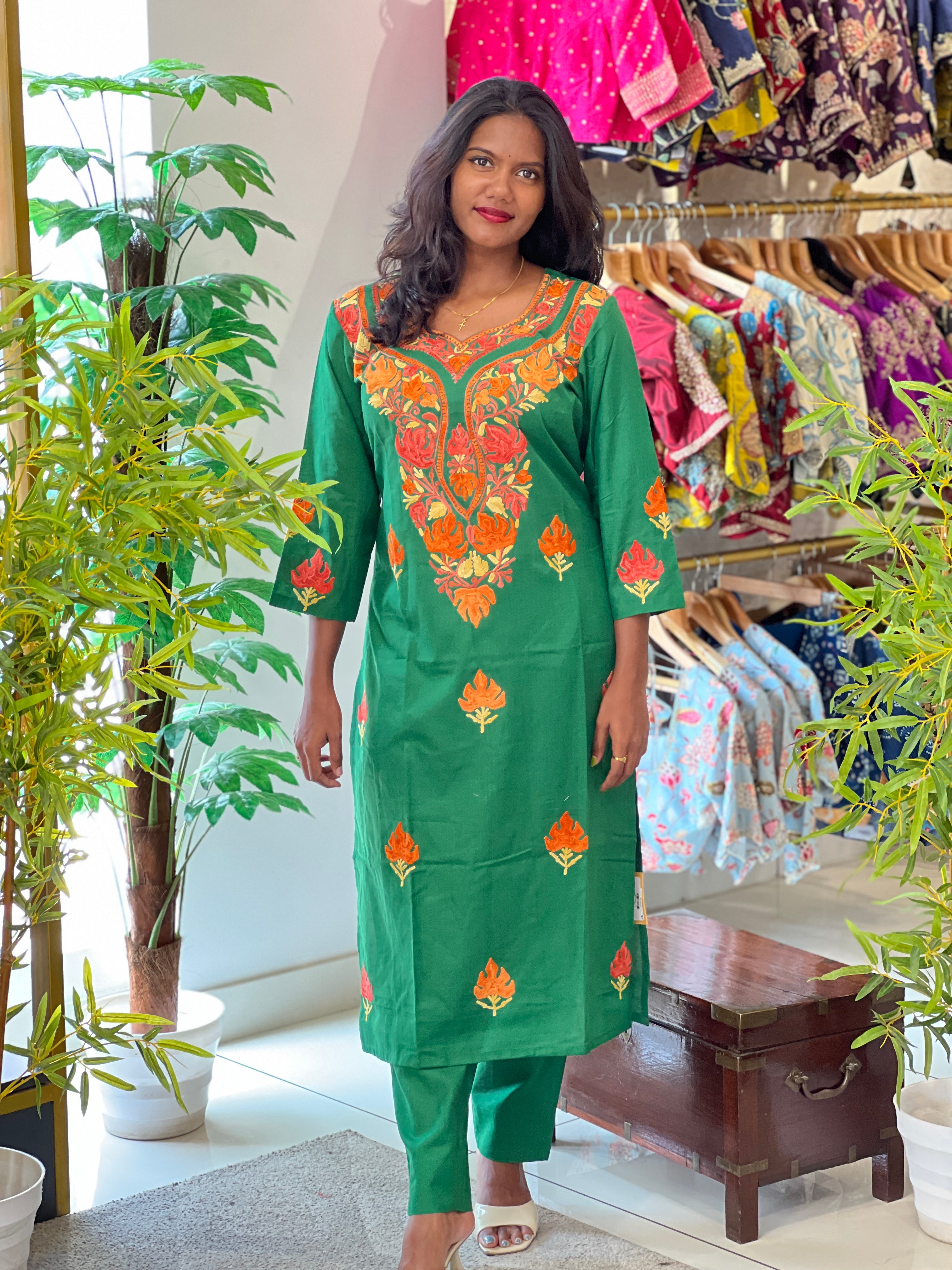 Kashmiri Embroidered Cotton Kurta Set | IHP134