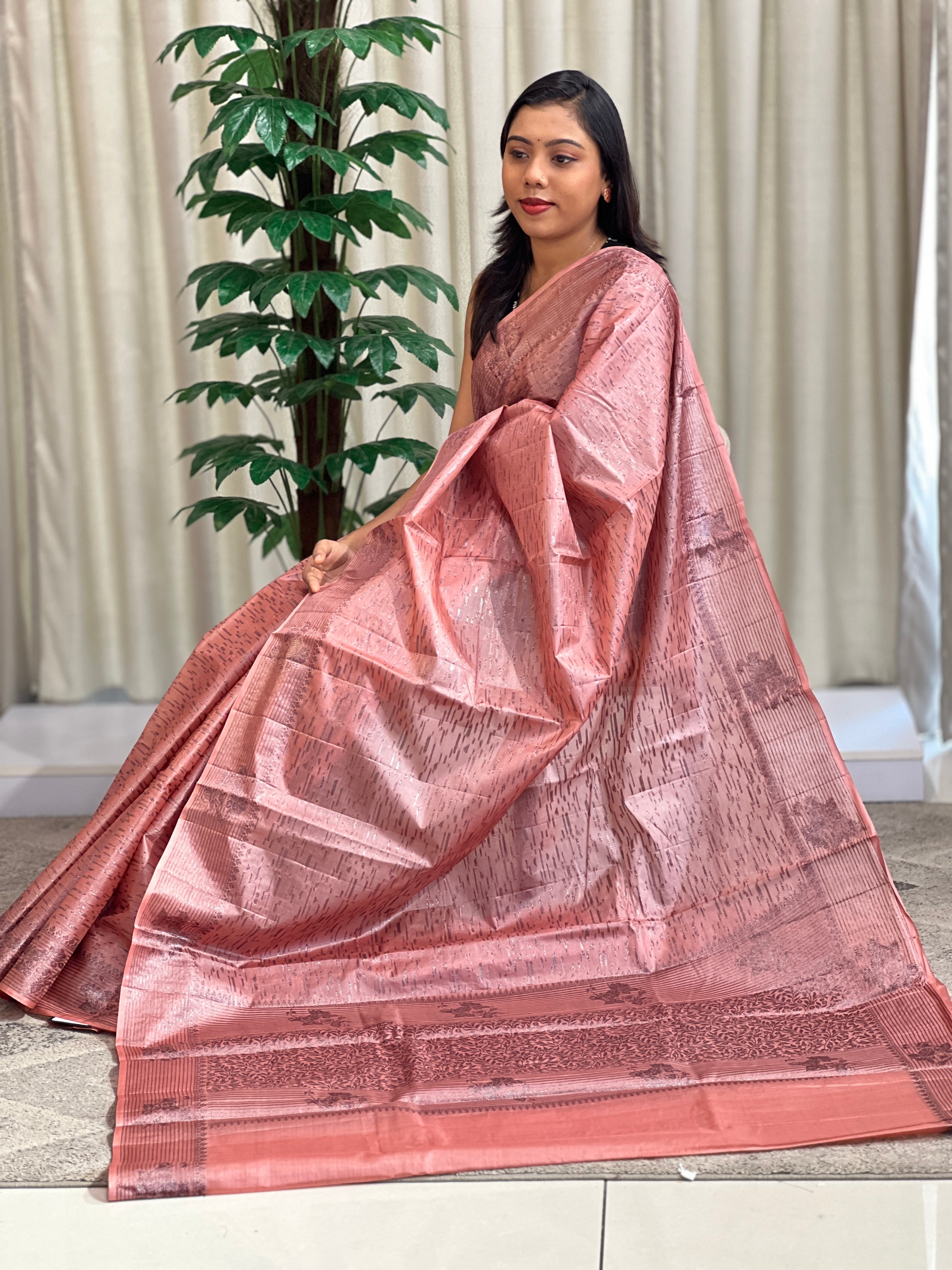 Zari Woven Pattern Tussar Saree | GA117