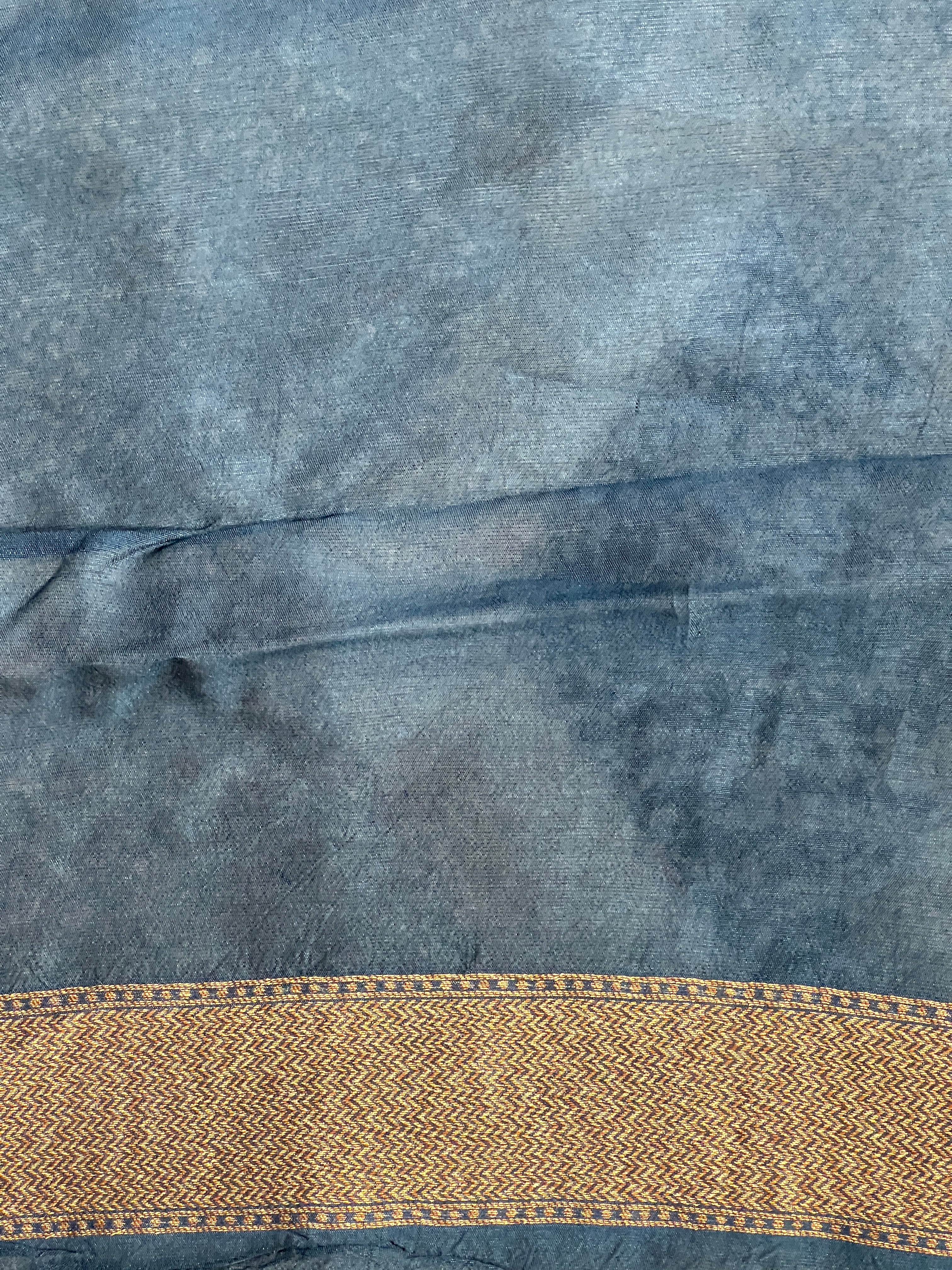 Zari & Thread Woven Banarasi Silk Saree | YNG666