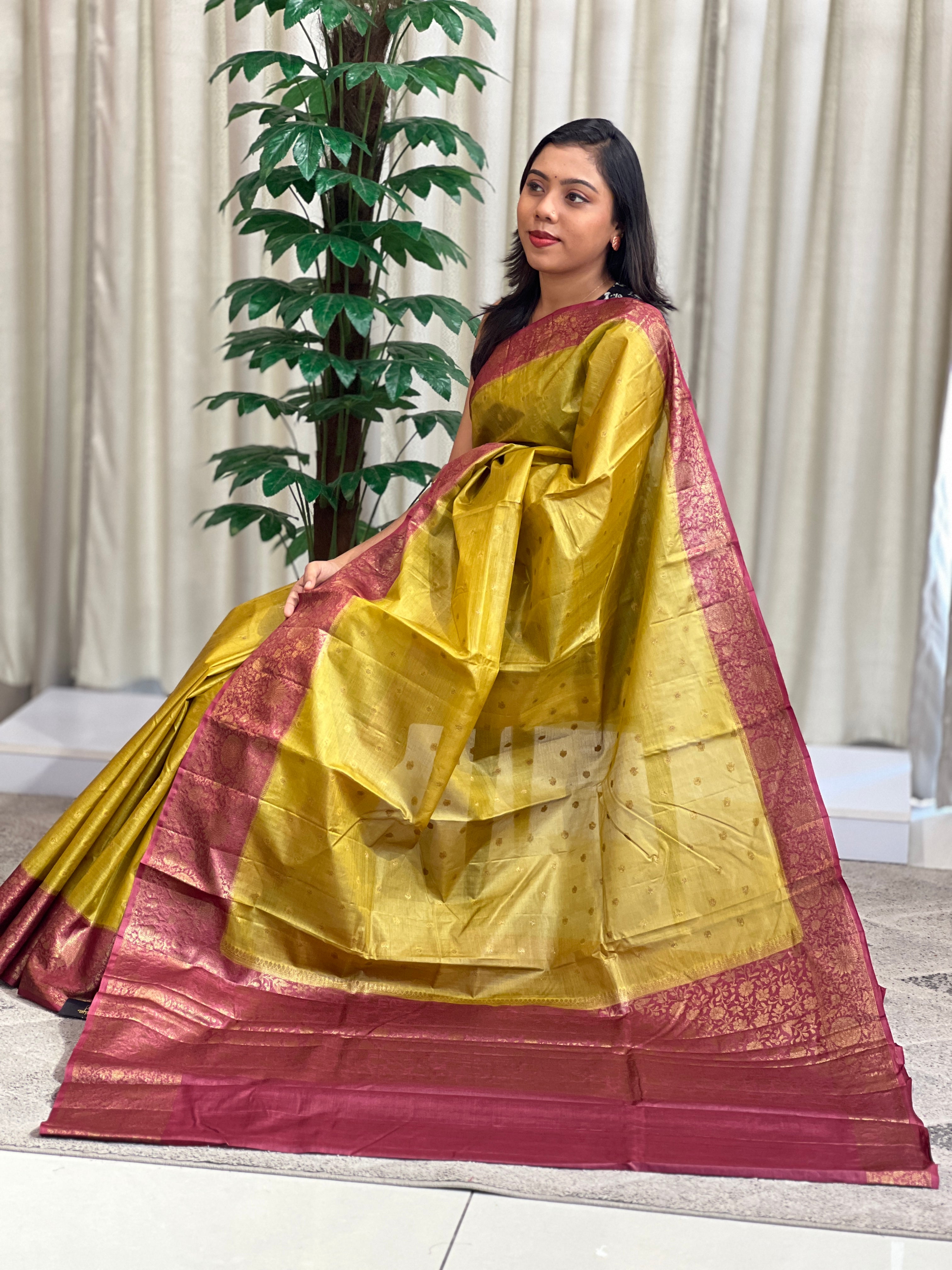 Banarasi Woven Buta Pattern Tussar Saree | GA107