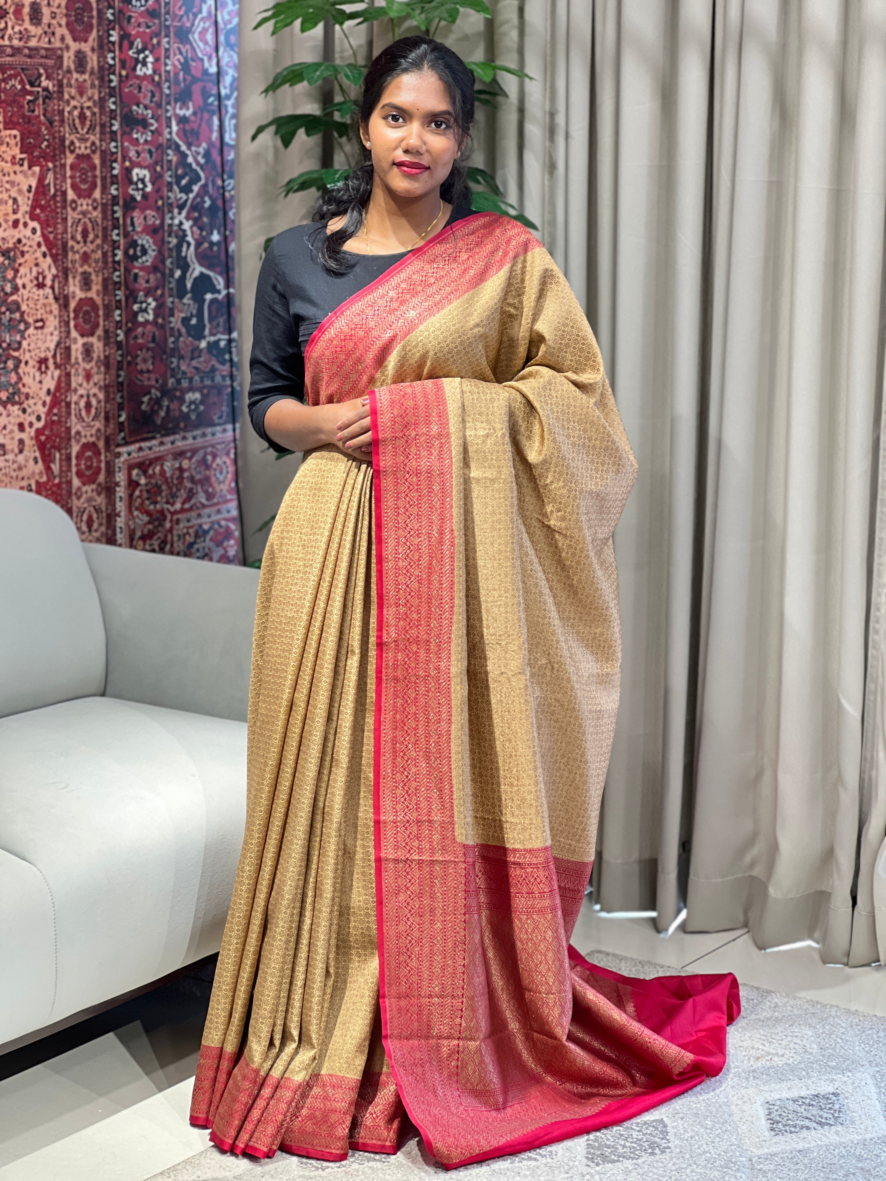 Zari & Thread Woven Semi Banarasi Saree | YNG672
