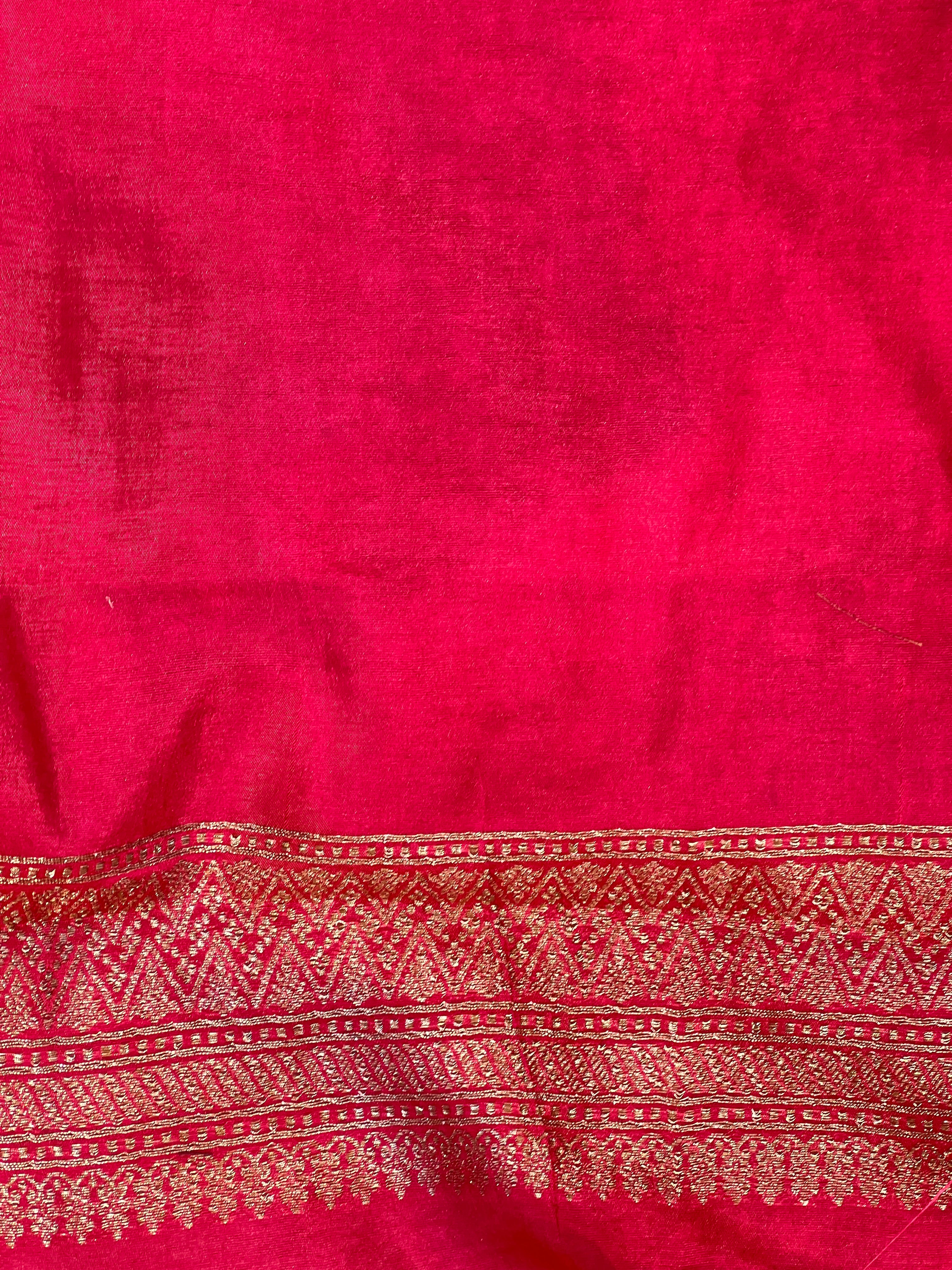 Zari & Thread Woven Semi Banarasi Saree | YNG672
