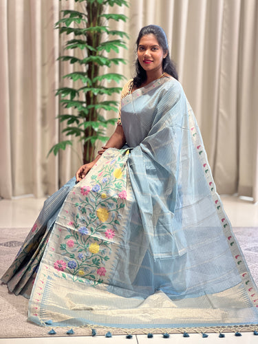 Jamdani Weaved Organza Finish Saree | YNG549
