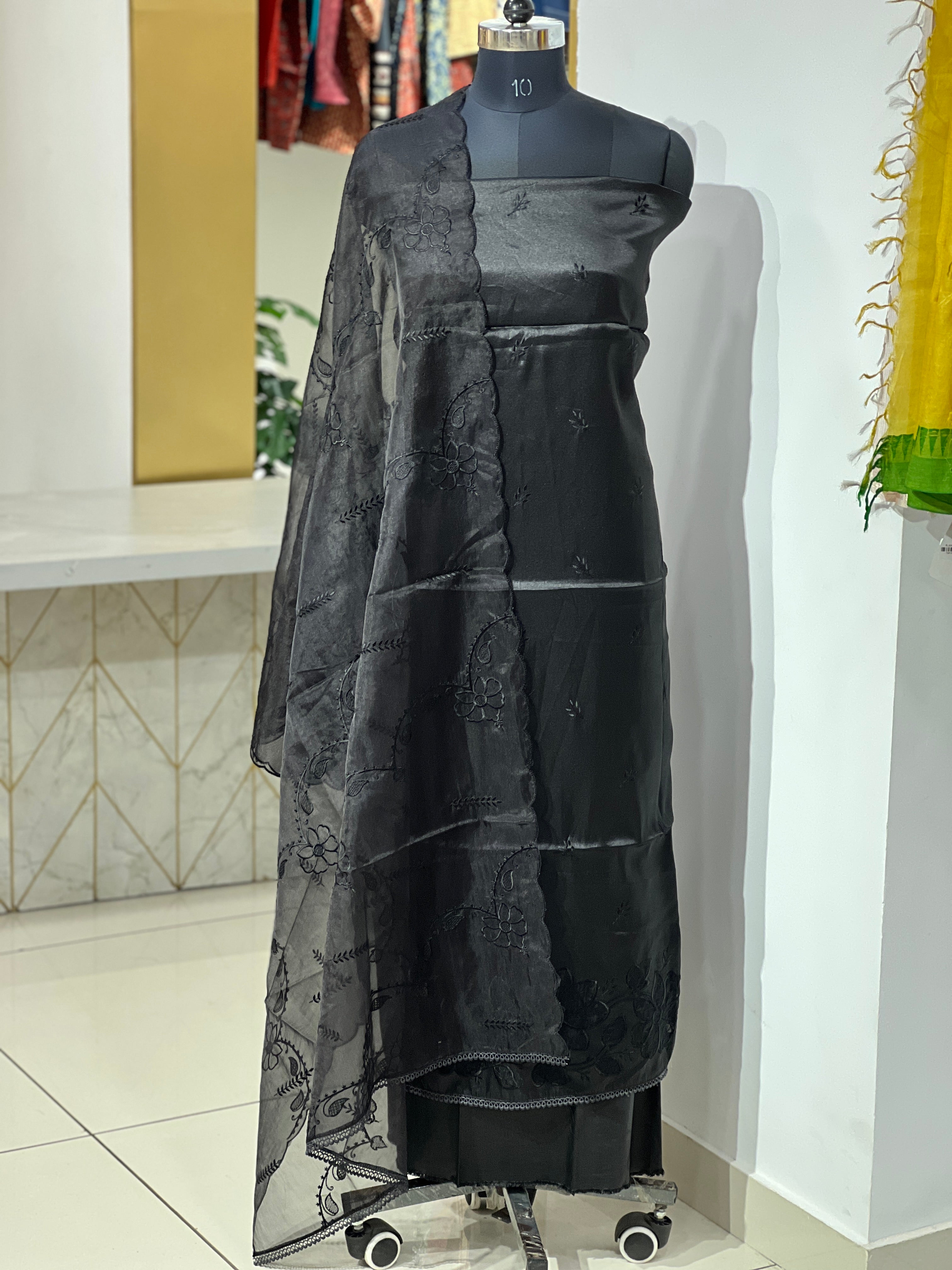 Floral Applique Detailed Semi Silk Salwar Set | SUN638
