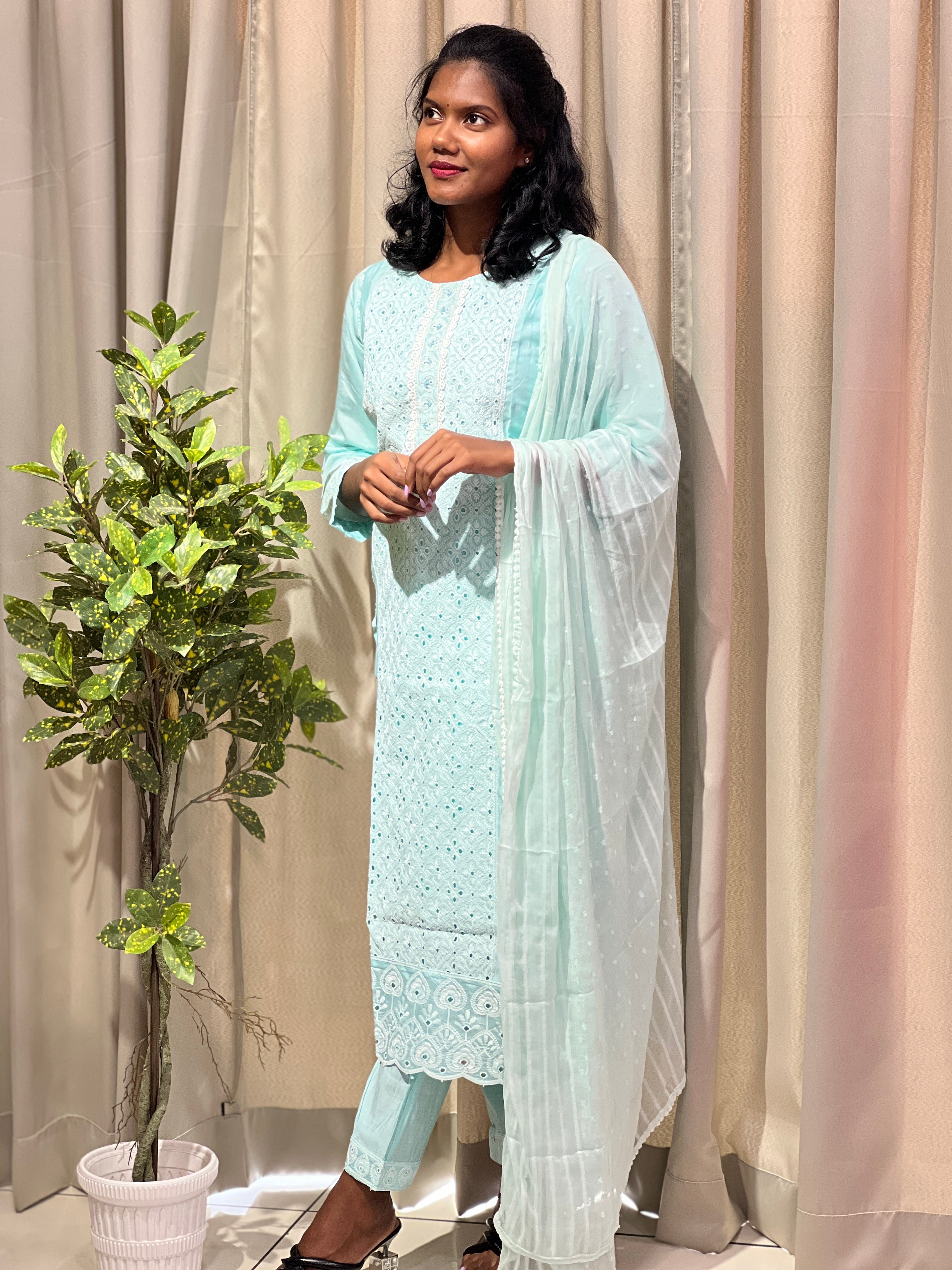 Machine Embroidered Muslin Finish Kurta Set | NEF105