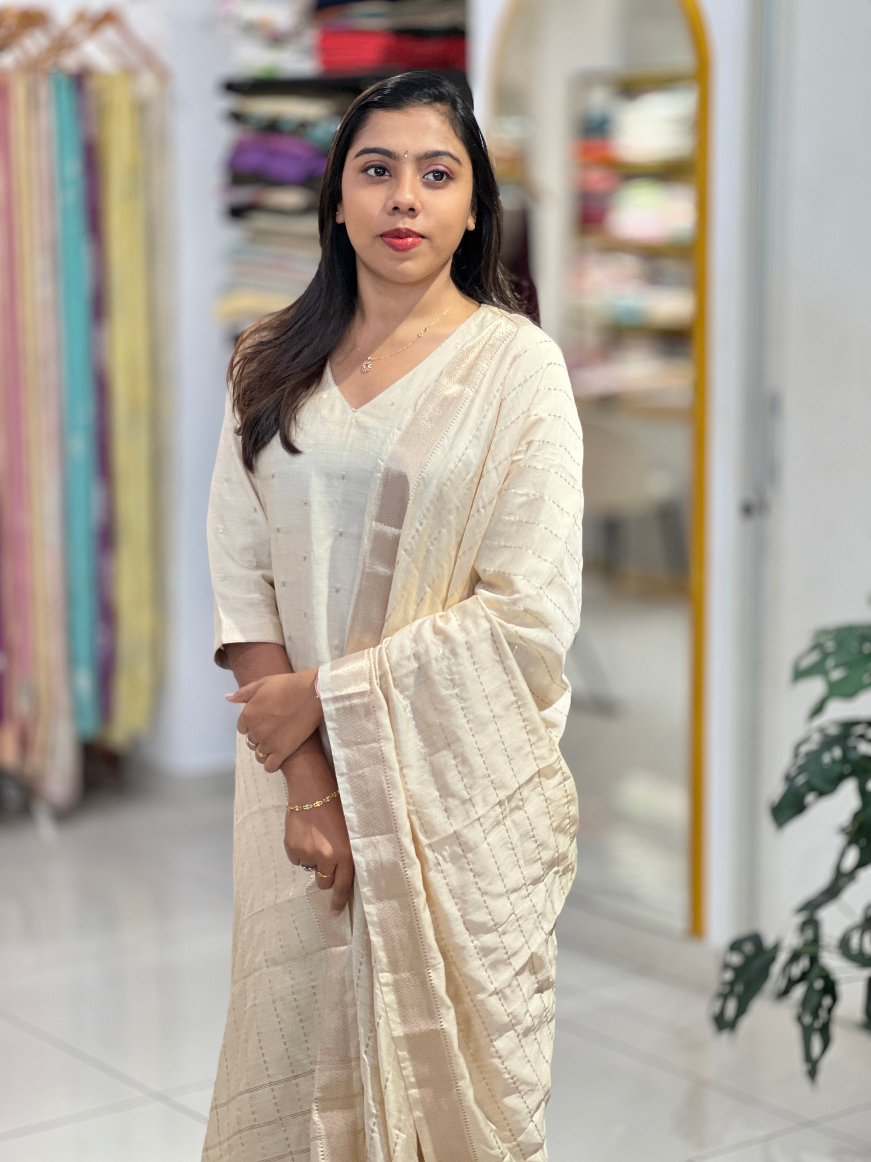 Scattered Buta Detailed Chanderi Finish Kurta Set | YNG1153