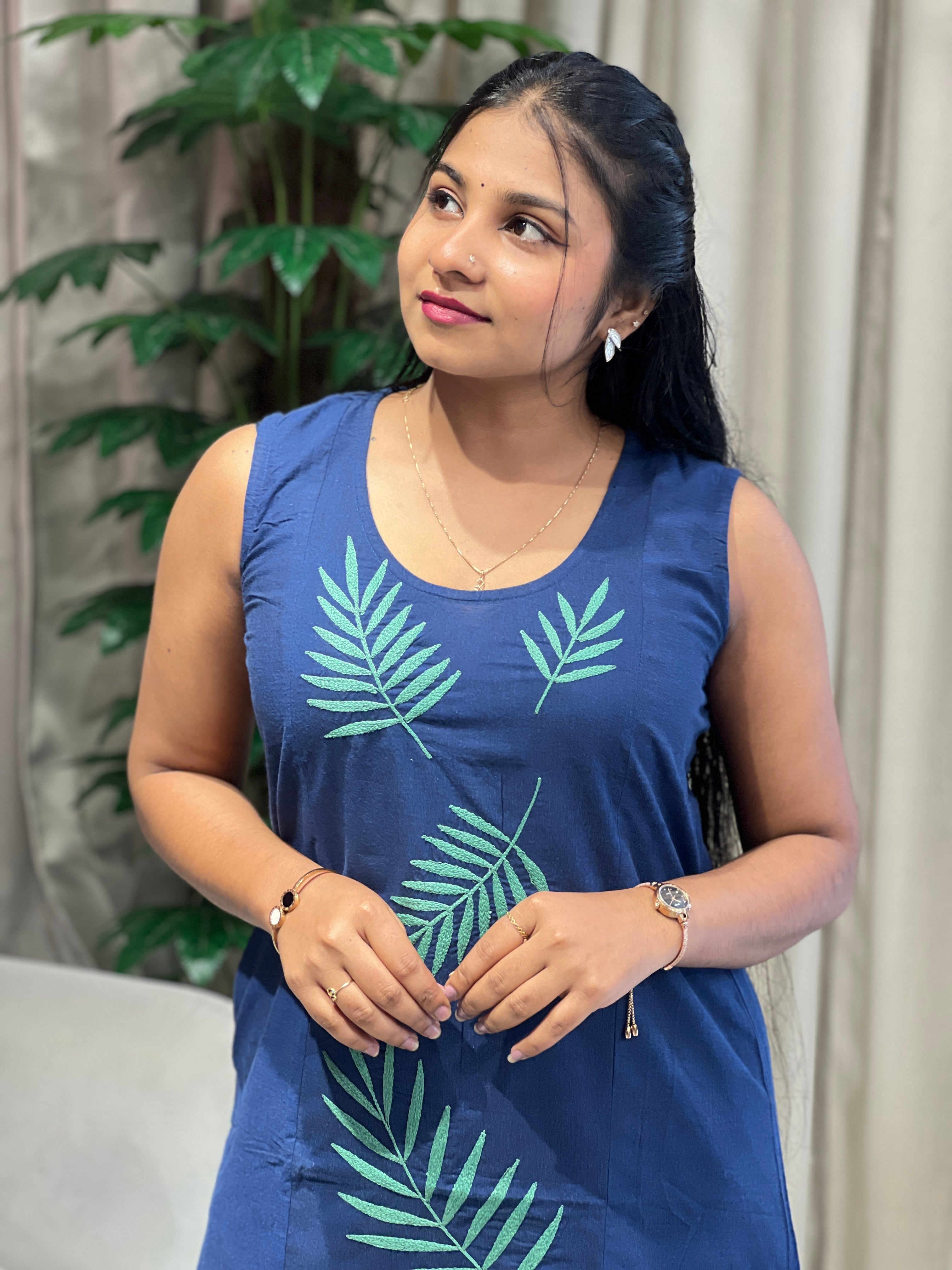 Leaf Embroidered Cotton Kurta | JSC511