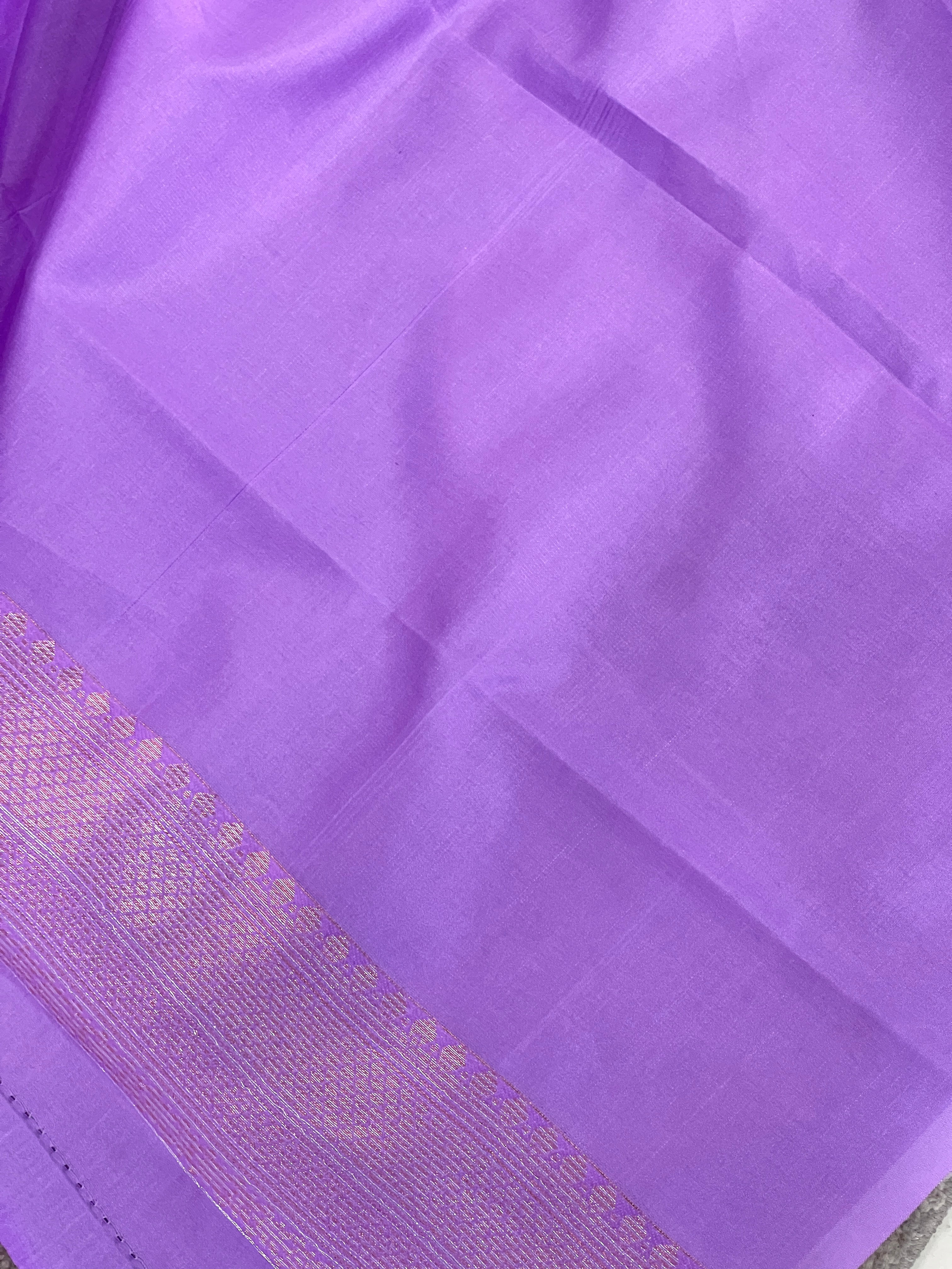 Zari Woven Floral Patterned Semi Silk Saree | KAC102
