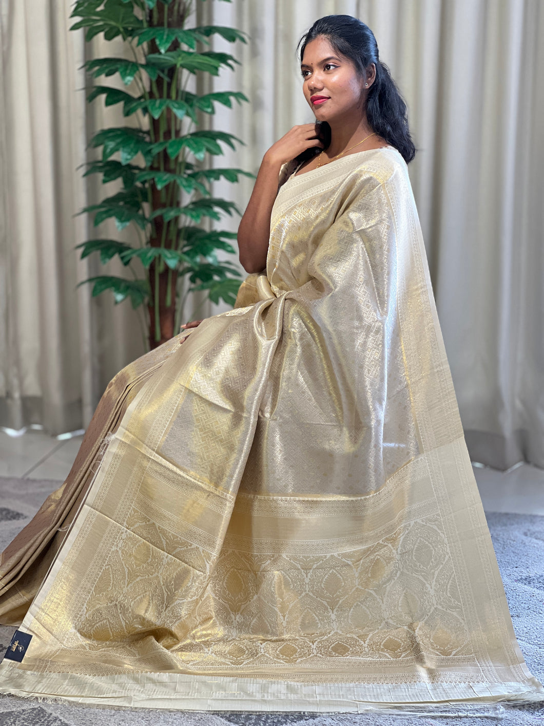 Traditional Zari Woven Brocade Patterned Semi Silk Saree | KAC164
