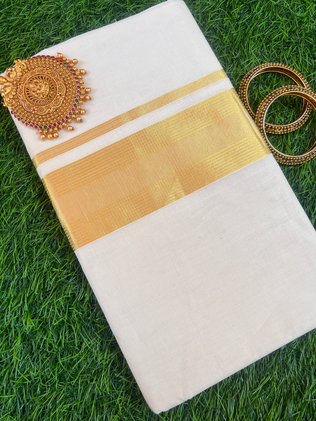 Zari Weaving Border Pattern Kerala Cotton Saree | KL274