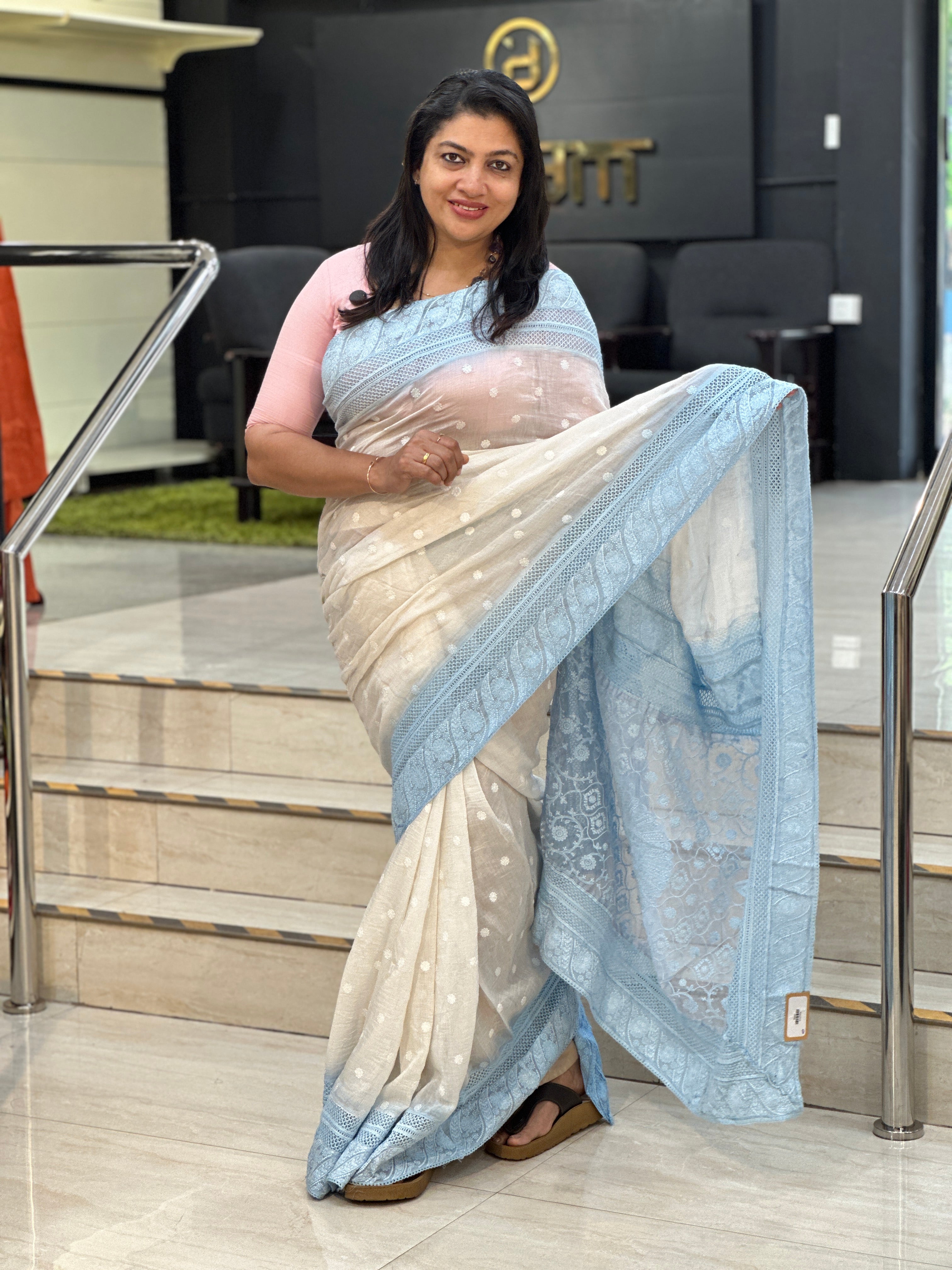 Lucknowi Inspired Embroidery Detailed Mul Chanderi Saree | MM426