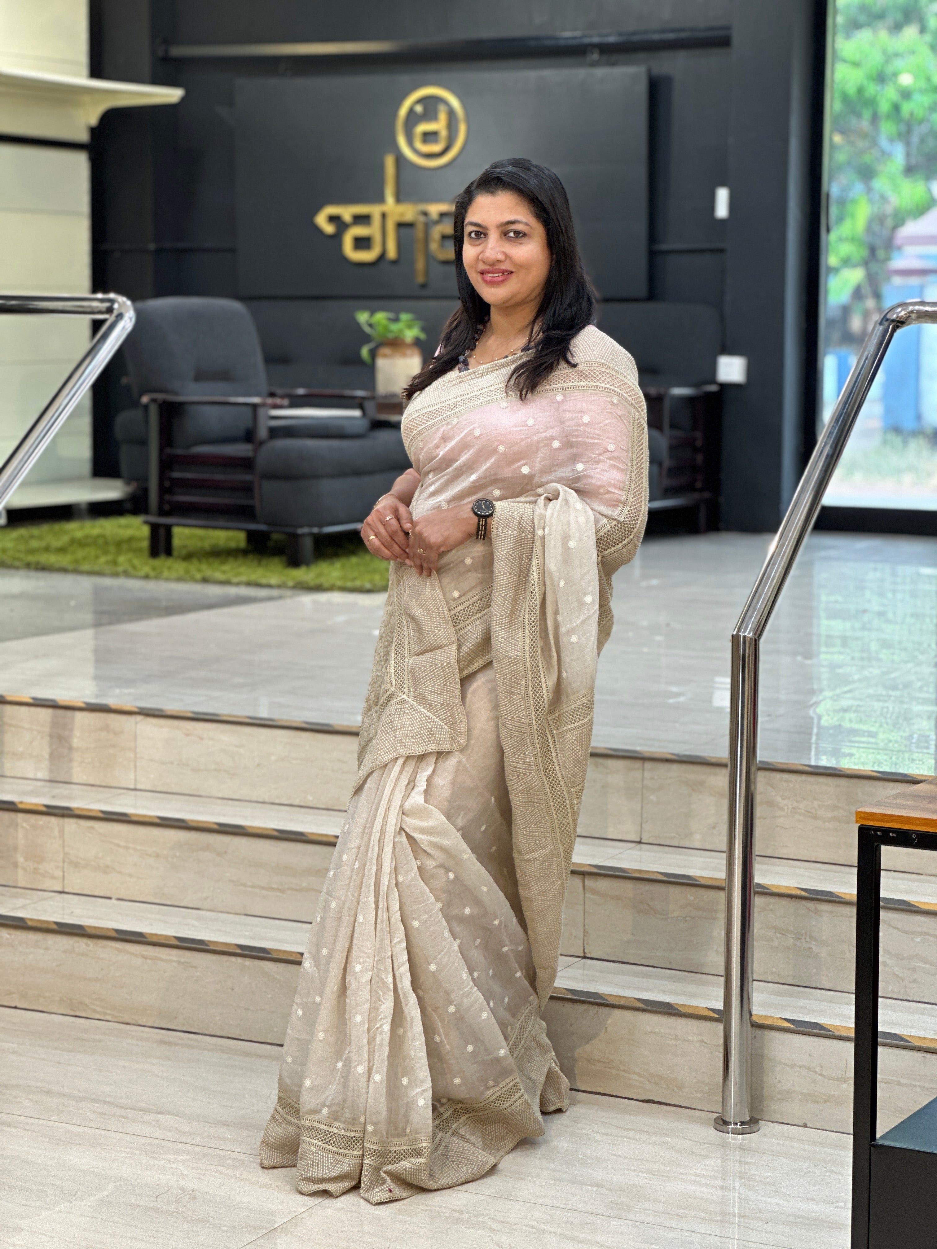 Lucknowi Inspired Embroidery Detailed Mul Chanderi Saree | MM430