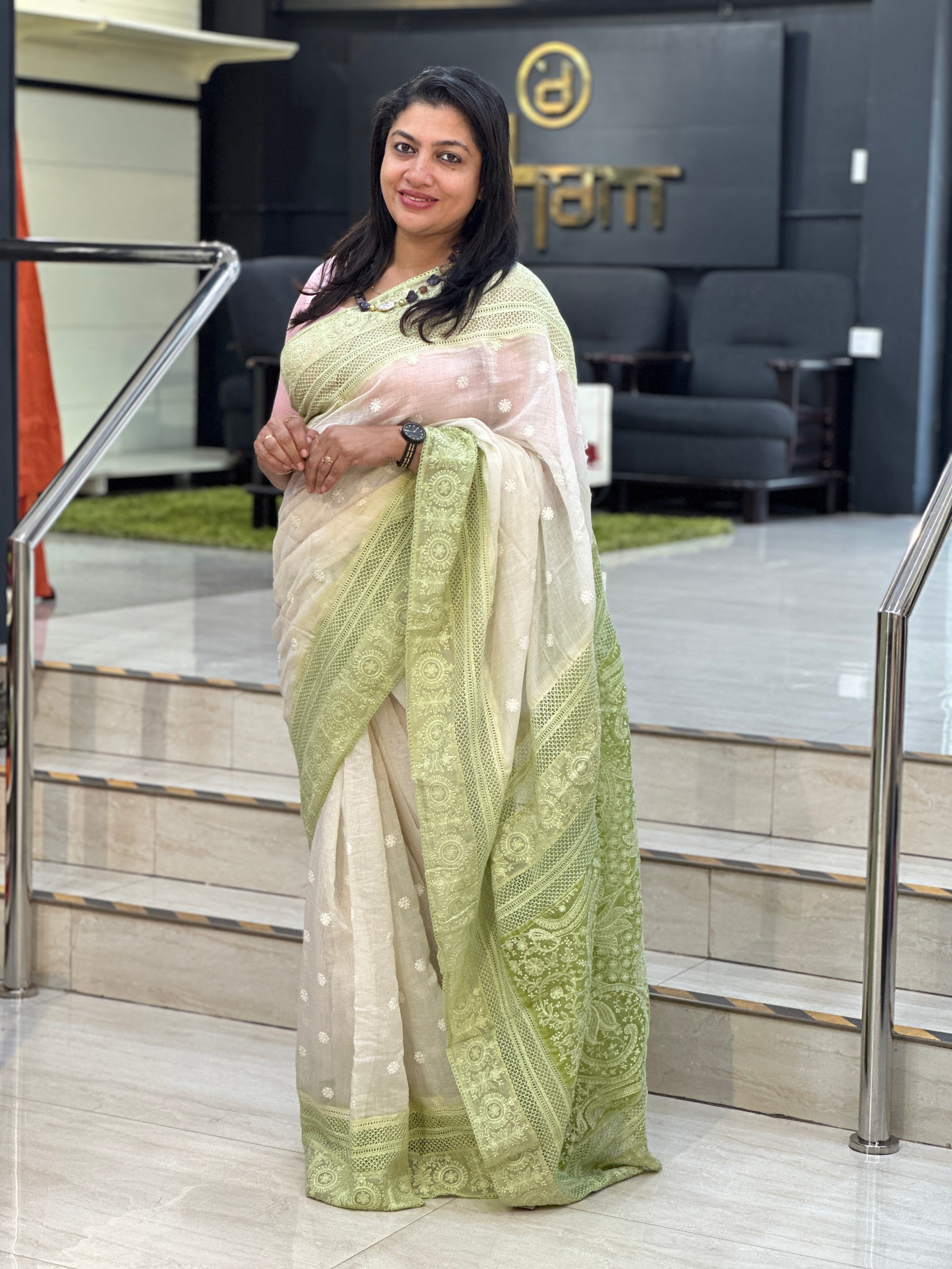 Lucknowi Inspired Embroidery Detailed Mul Chanderi Saree | MM432