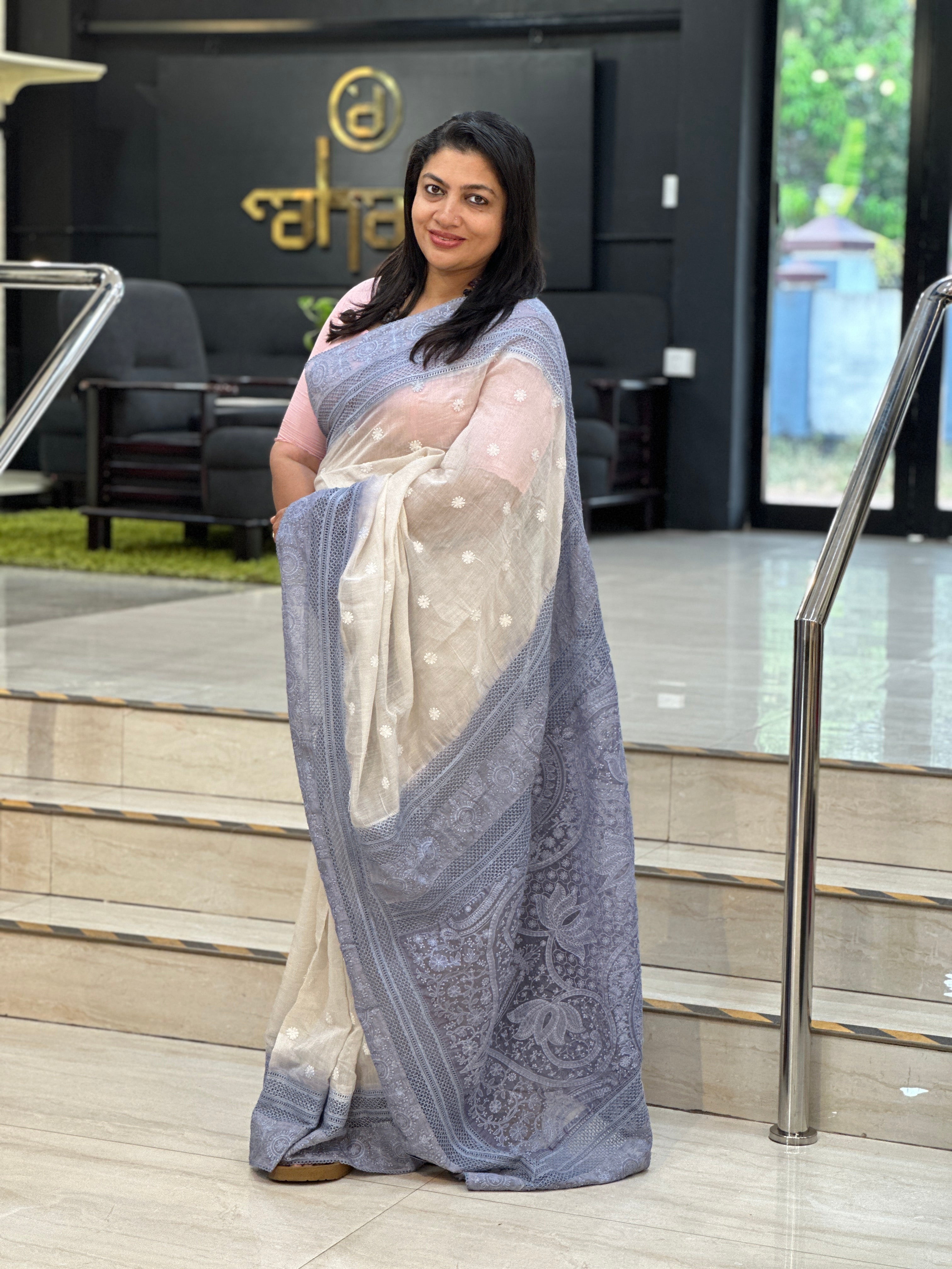 Lucknowi Inspired Embroidery Detailed Mul Chanderi Saree | MM436