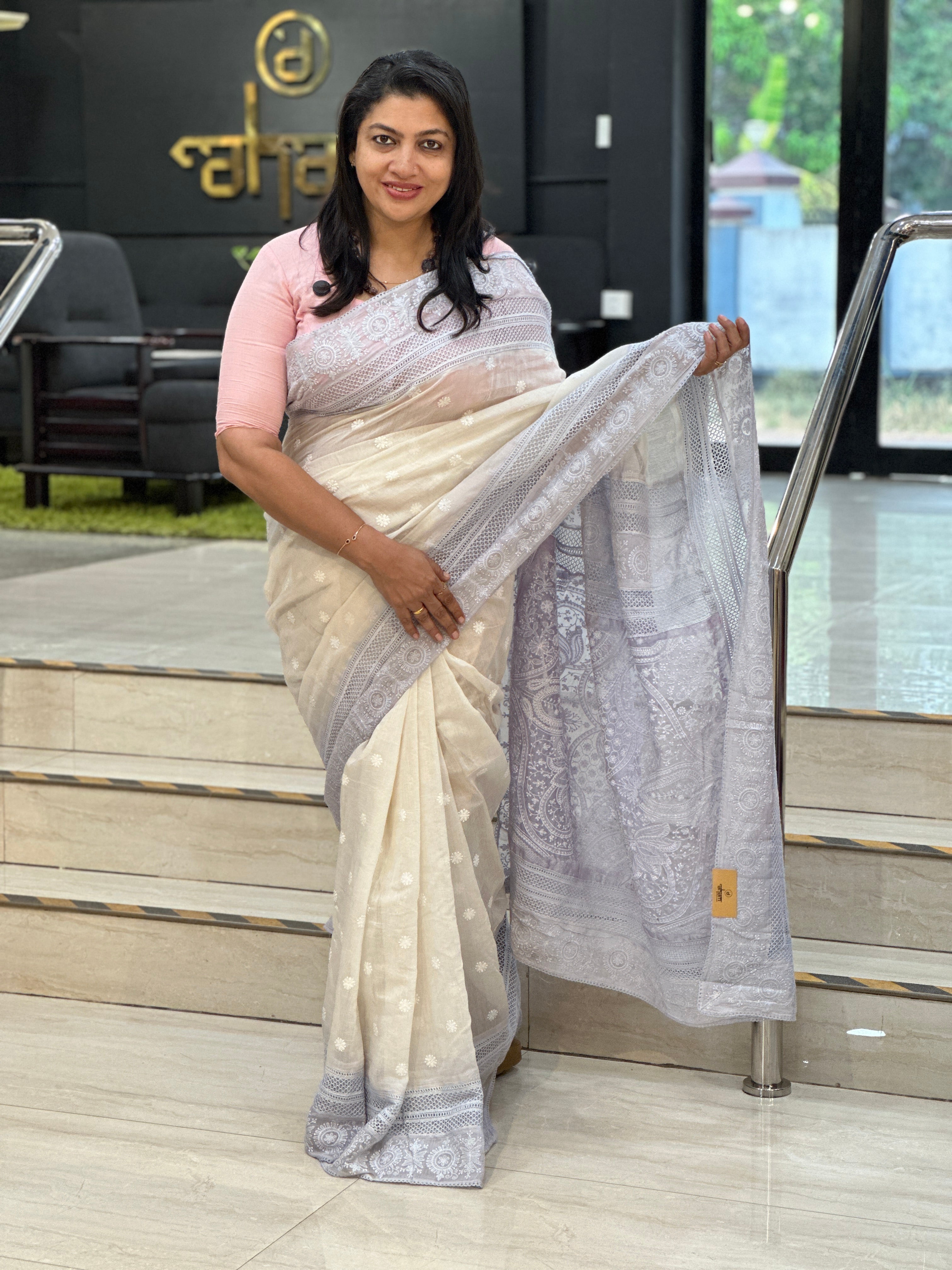 Lucknowi Inspired Embroidery Detailed Mul Chanderi Saree | MM438