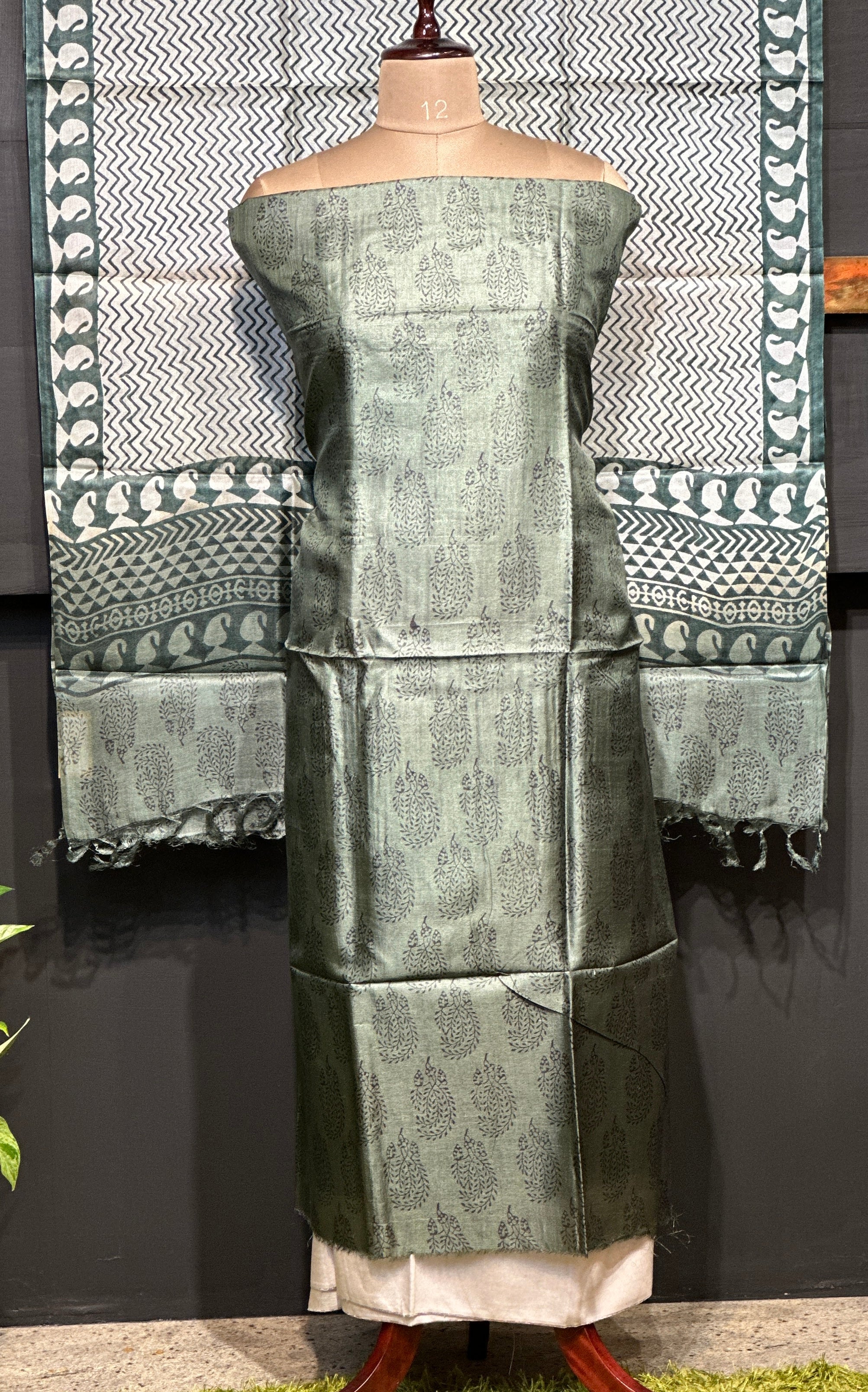 Screen Printed Tussar Salwar Set | MNH522