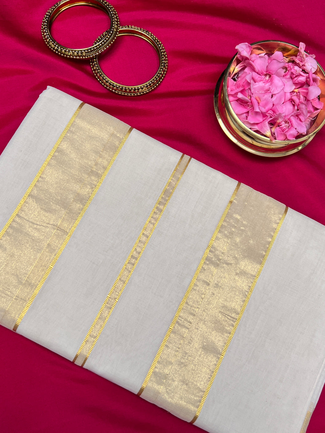 Off White Handloom Tissue Kerala Set Mundu Saree at Rs 4475 in Thrissur