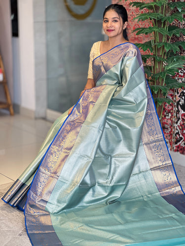 Diagonal Weaving Patterned Traditional Banarasi Silk Saree | PMC124