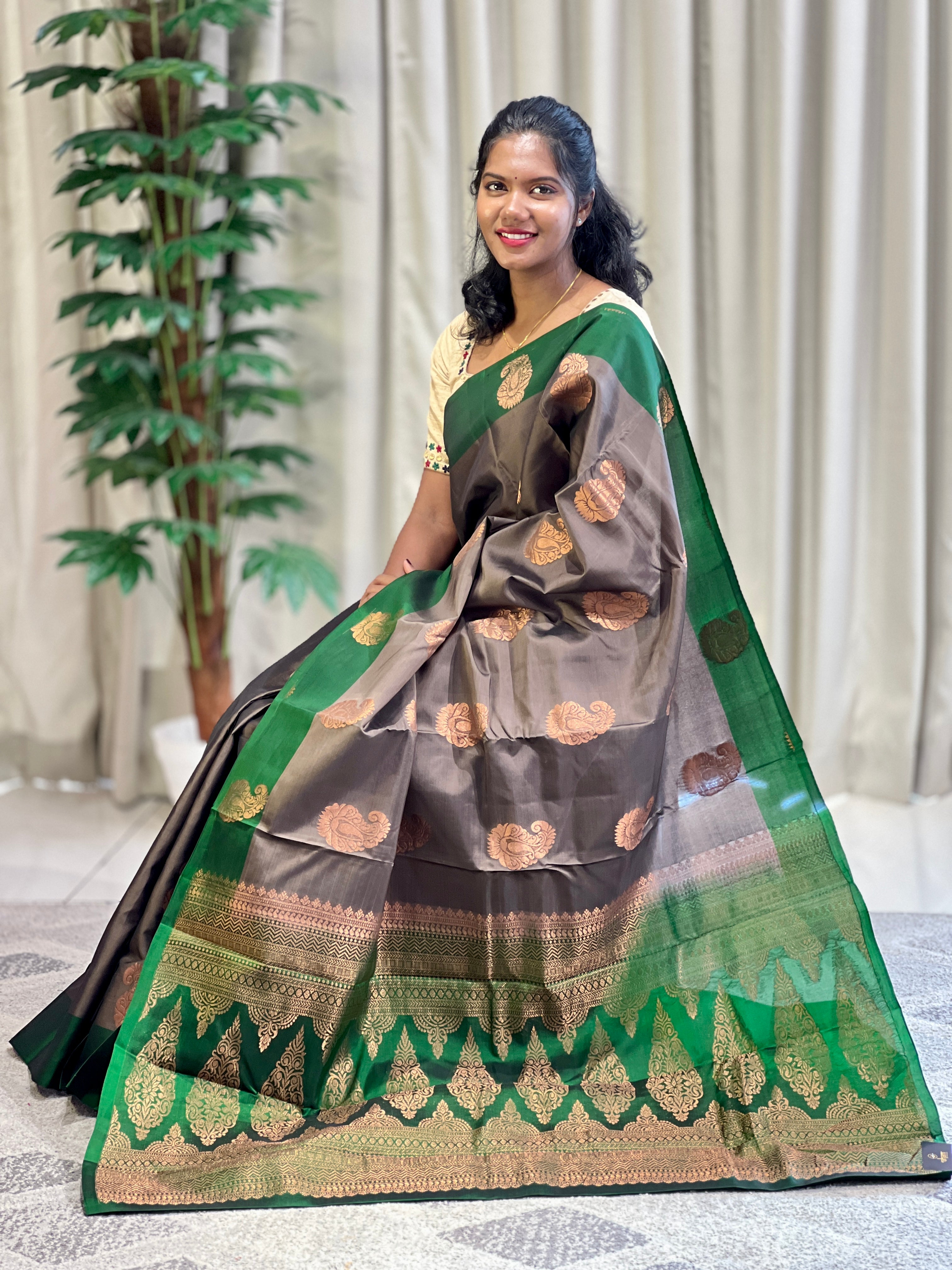 Traditional Paisley Zari Buta Weaved Soft Silk Saree | PS102