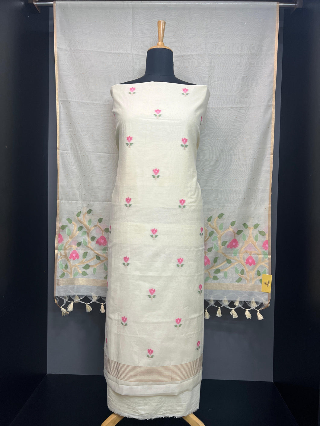 Floral Weaving Patterned Jamdani Salwar Set | SSN215